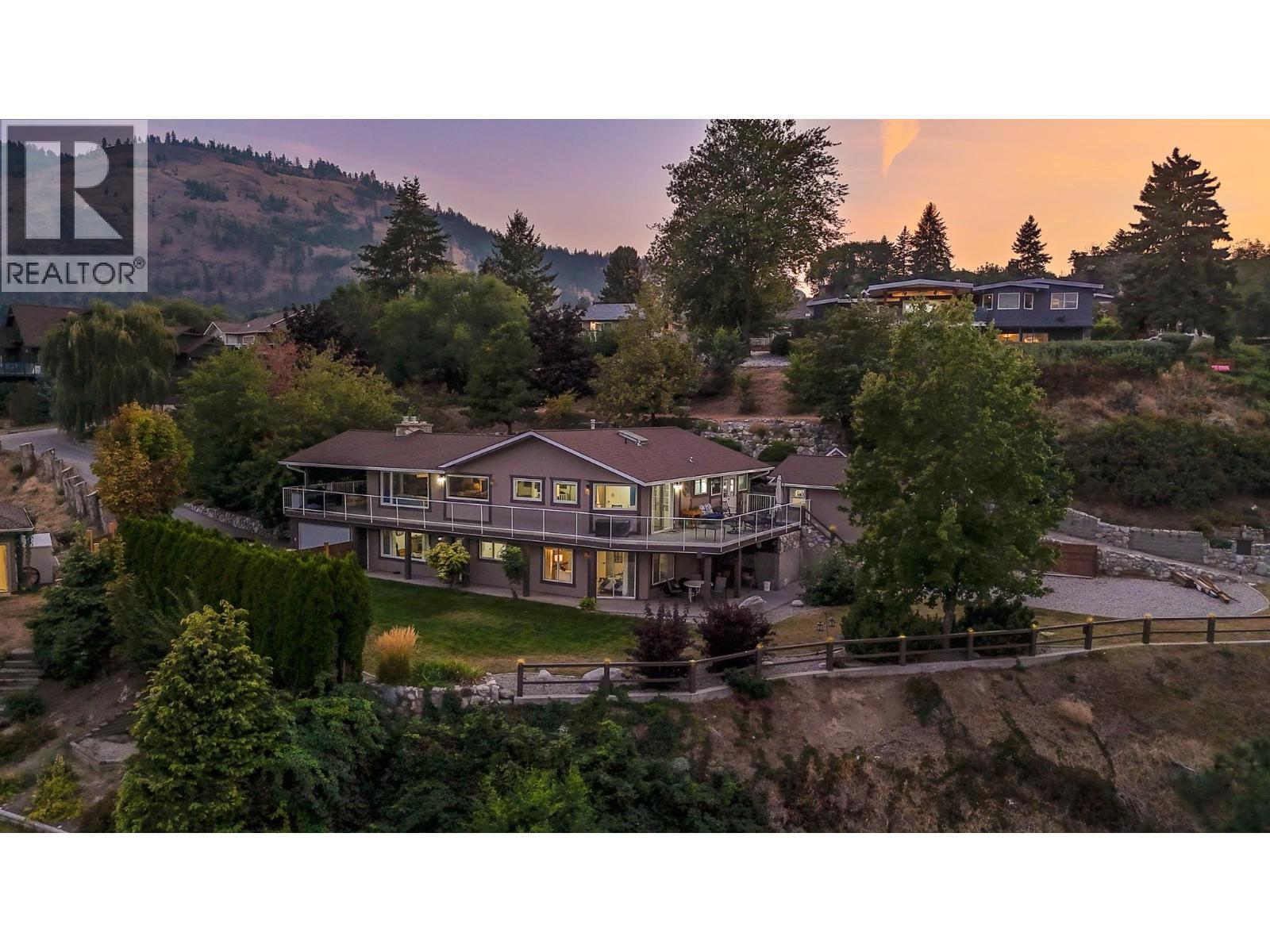 6318 Faircrest Street, Summerland, BC - Outdoor With View