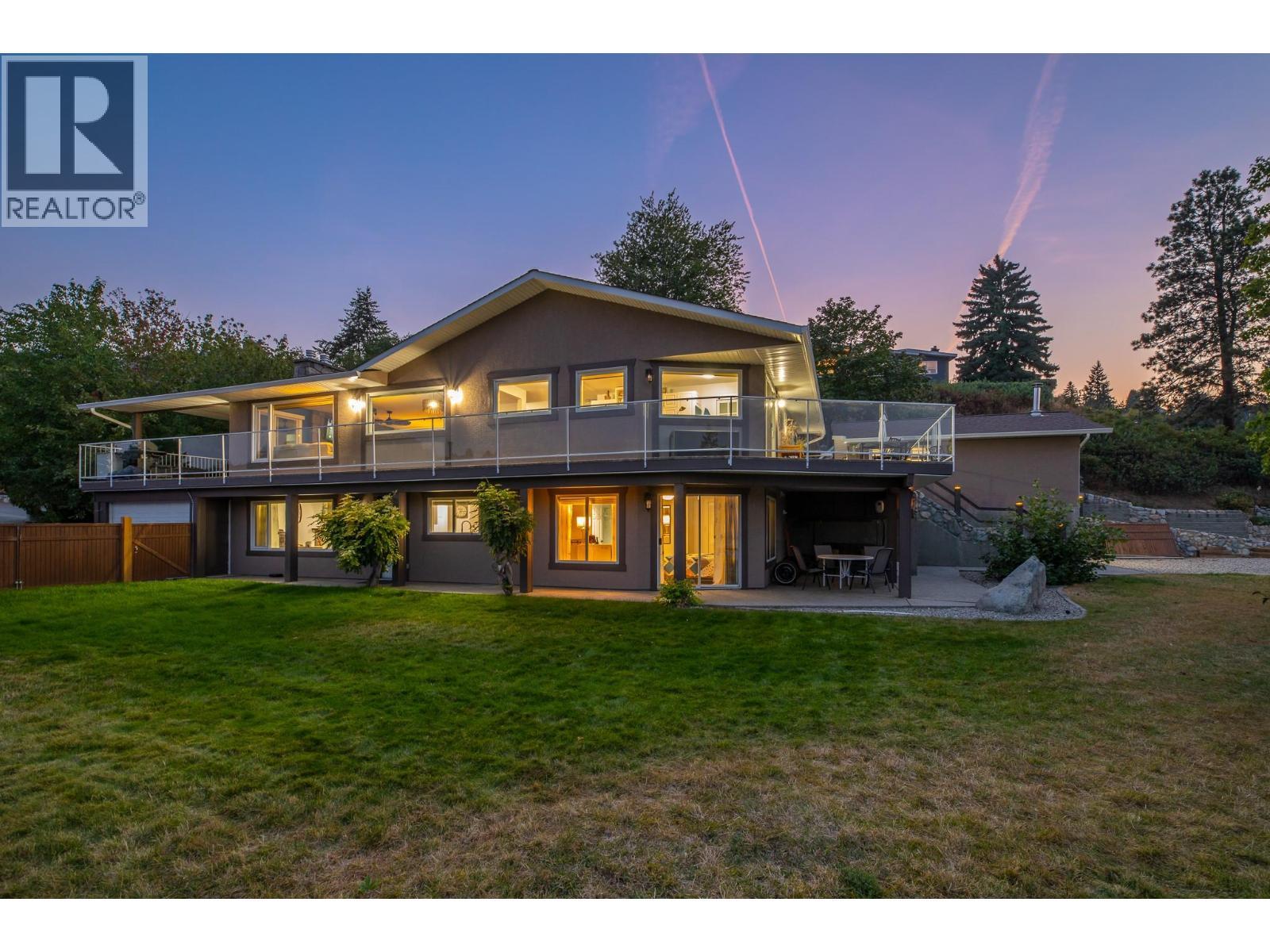 6318 Faircrest Street, Summerland, BC - Outdoor With Deck Patio Veranda