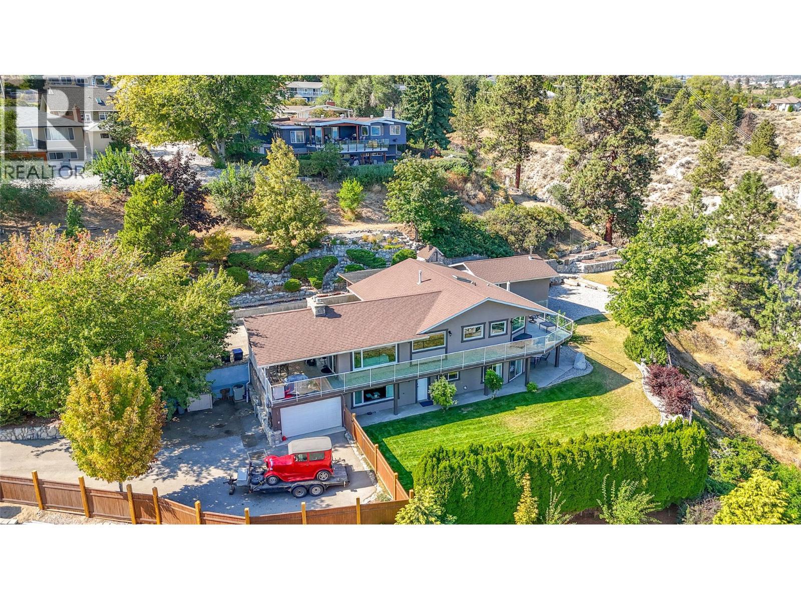 6318 Faircrest Street, Summerland, BC - Outdoor With View