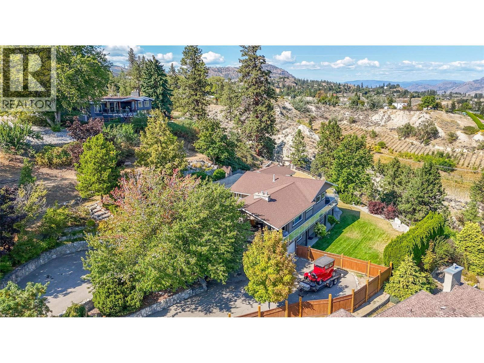 6318 Faircrest Street, Summerland, BC - Outdoor With View
