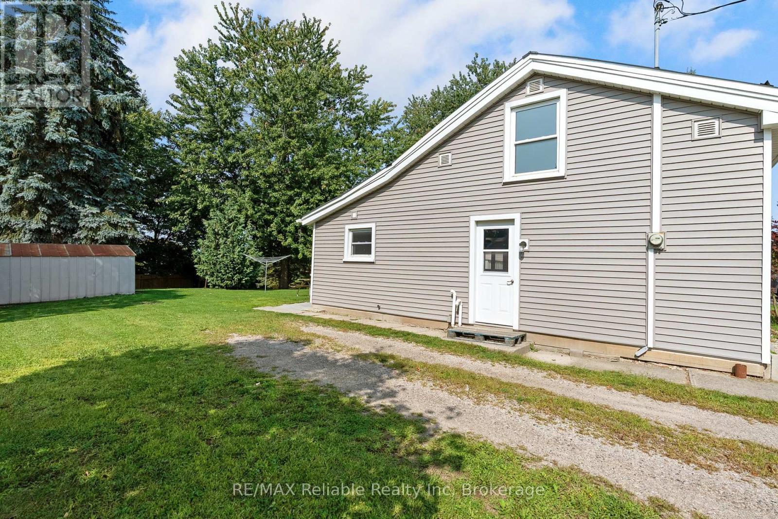 332 James Street, Central Huron (Clinton), ON - Outdoor