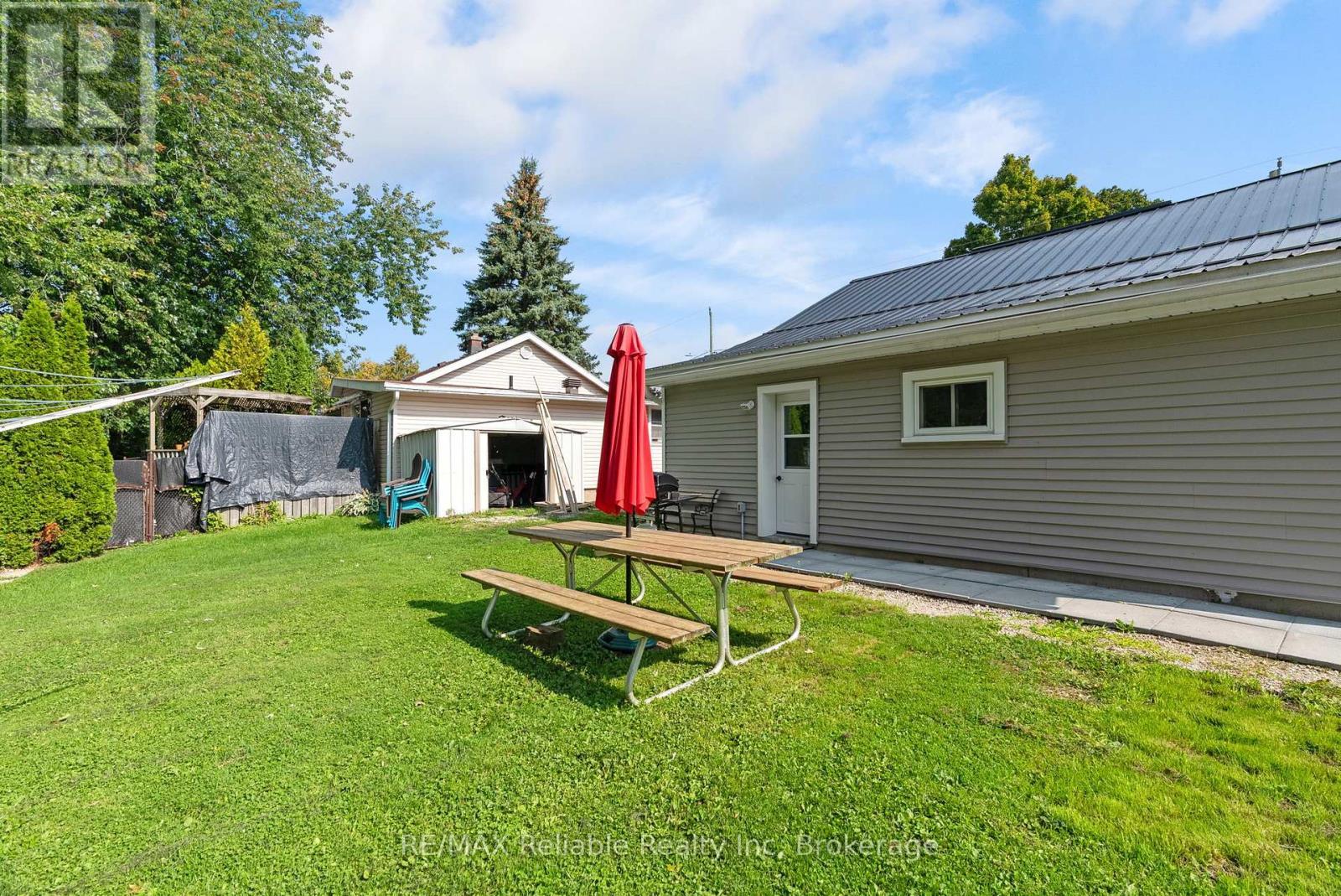 332 James Street, Central Huron (Clinton), ON - Outdoor