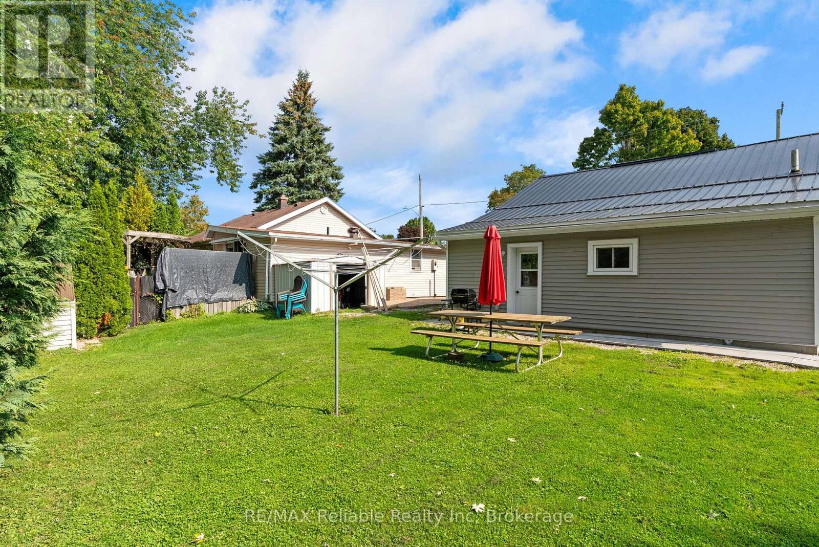 332 James Street, Central Huron (Clinton), ON - Outdoor