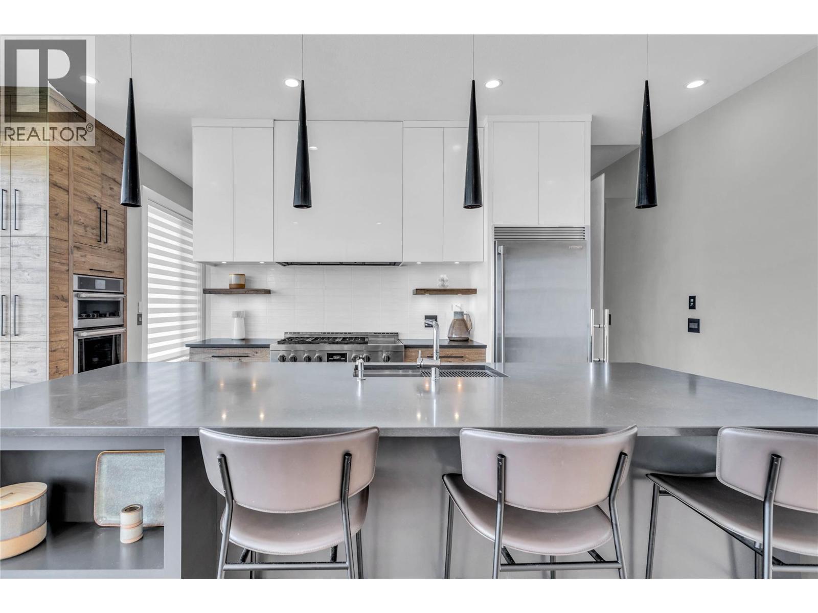 1050 Ledgeview Court, Kelowna, BC - Indoor Photo Showing Other Room