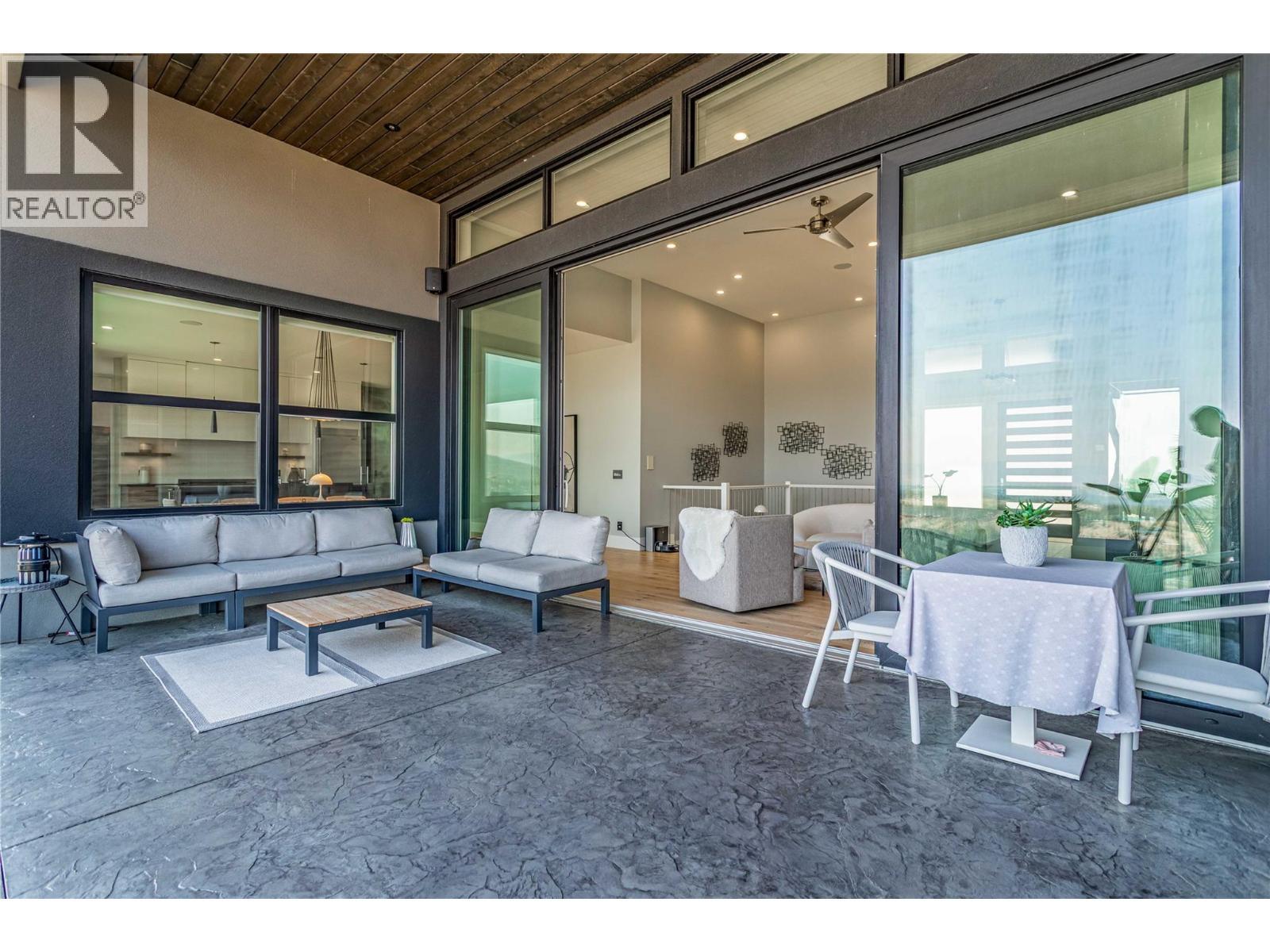 1050 Ledgeview Court, Kelowna, BC - Outdoor With Deck Patio Veranda With Exterior