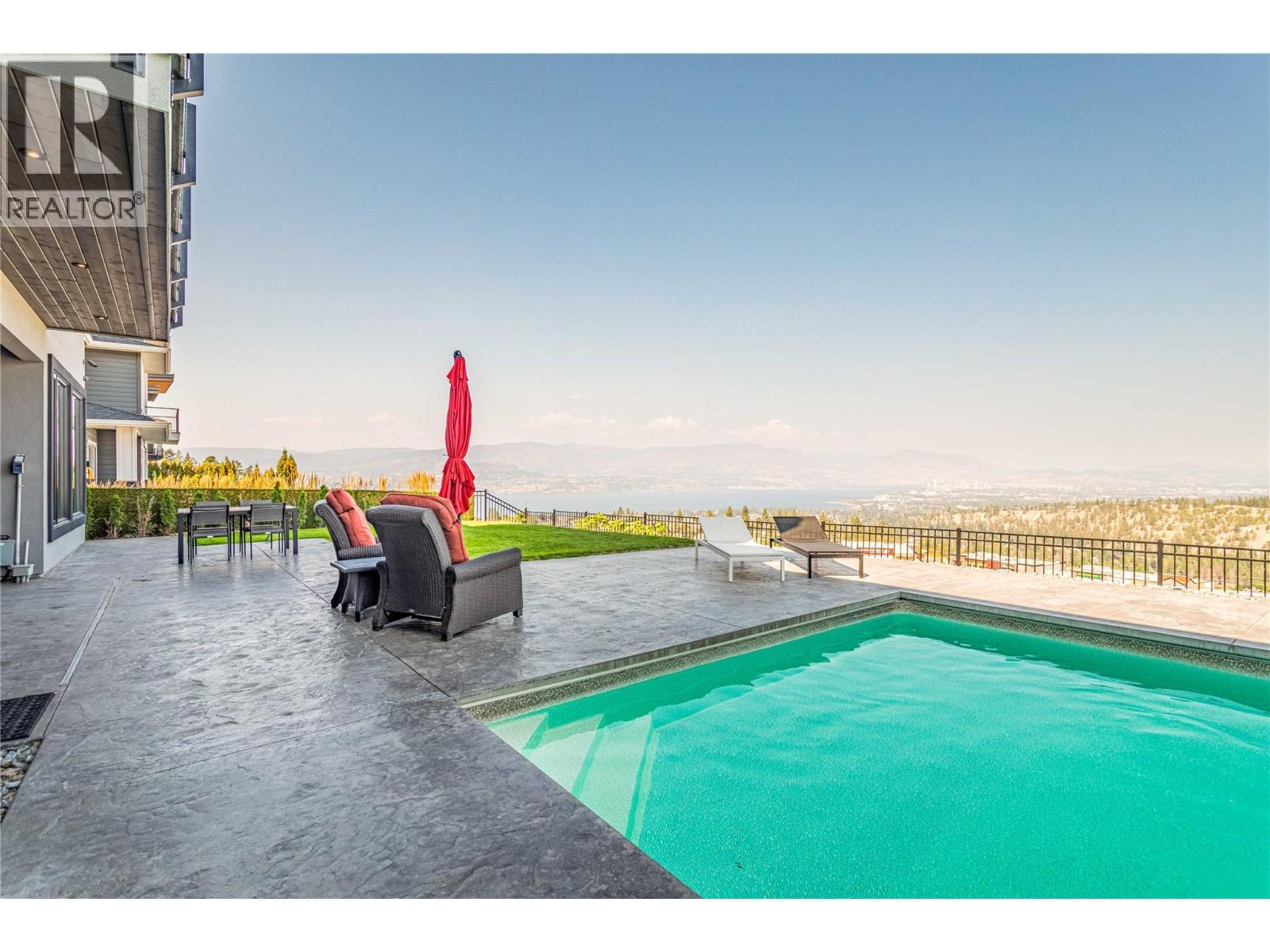 1050 Ledgeview Court, Kelowna, BC - Outdoor With In Ground Pool