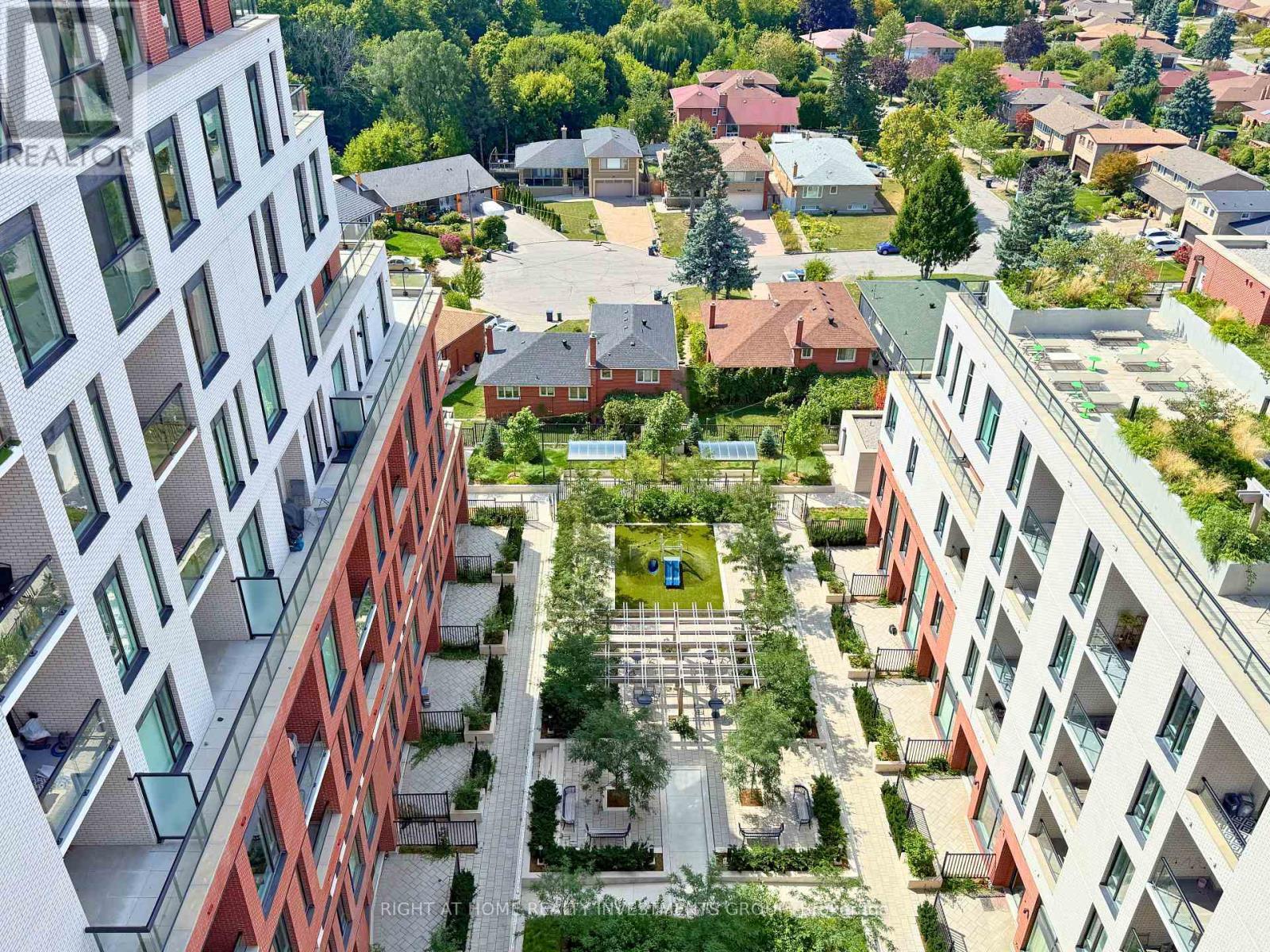 1212 - 3100 Keele Street, Toronto, ON - Outdoor With View