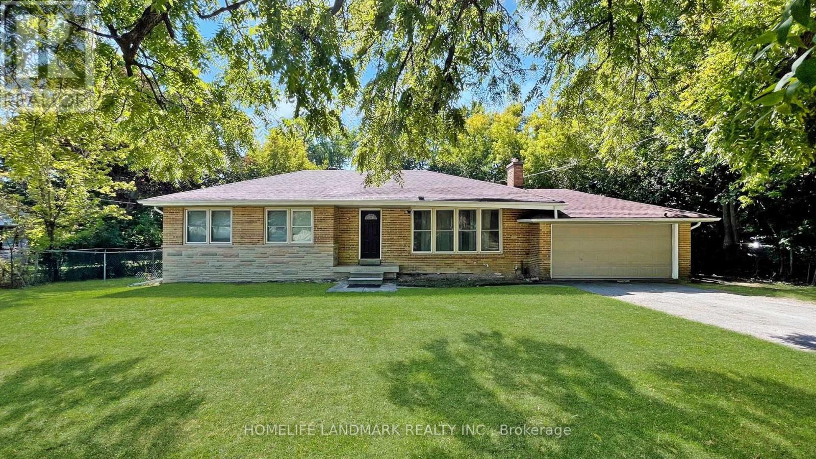 Basement - 11 Uplands Avenue, Vaughan, ON - Outdoor