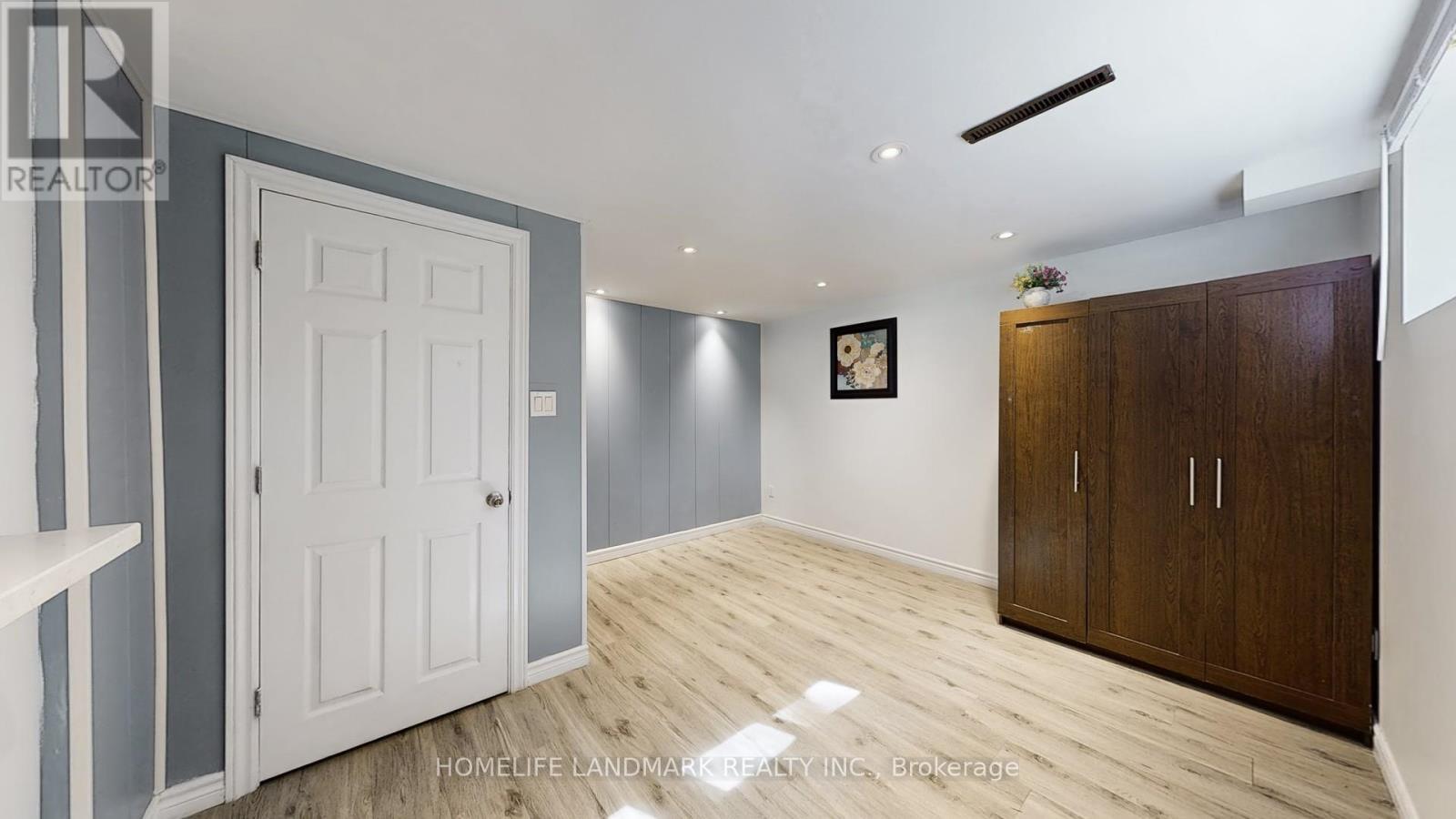 Basement - 11 Uplands Avenue, Vaughan, ON - Indoor Photo Showing Other Room