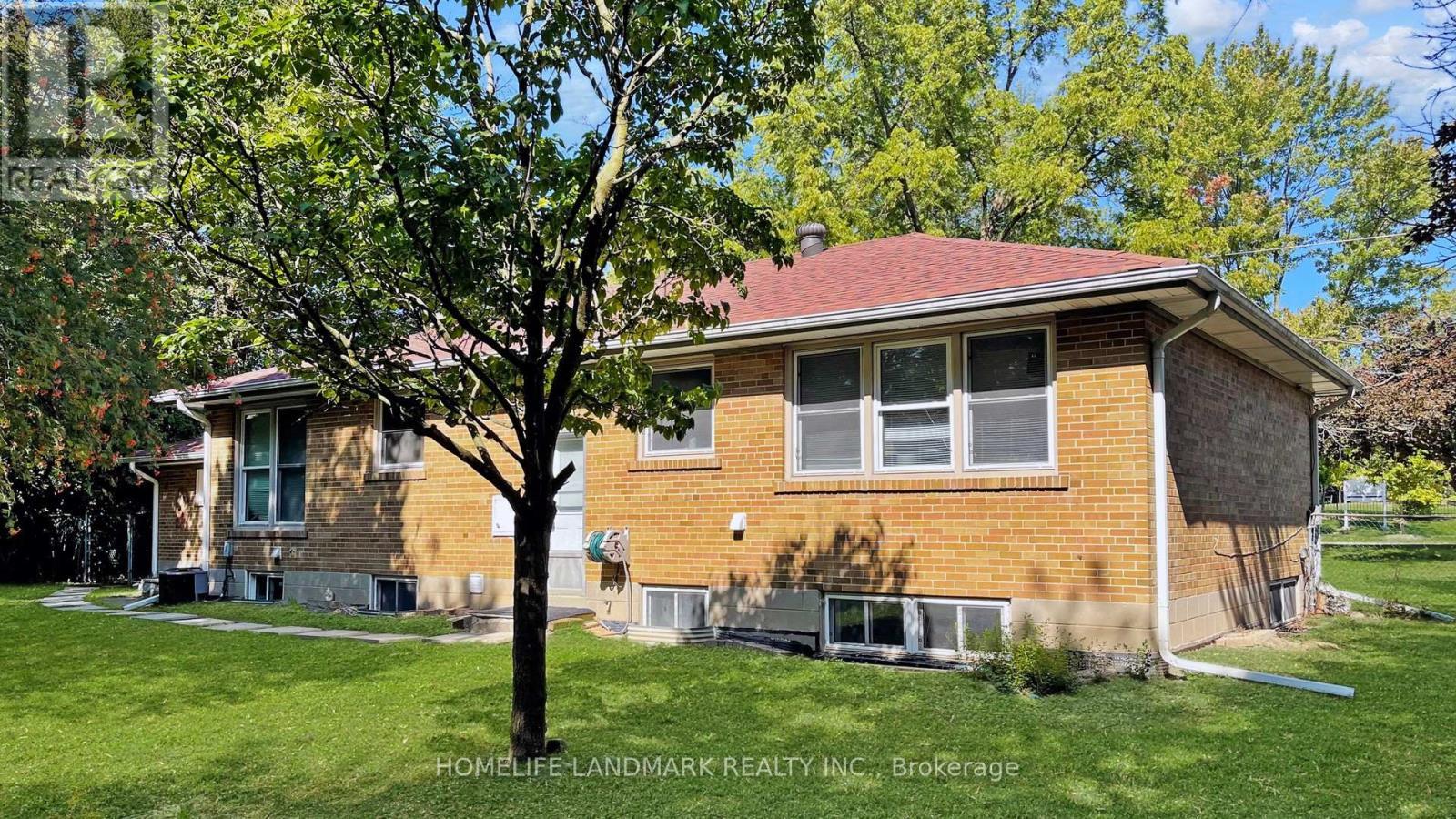 Basement - 11 Uplands Avenue, Vaughan, ON - Outdoor With Exterior