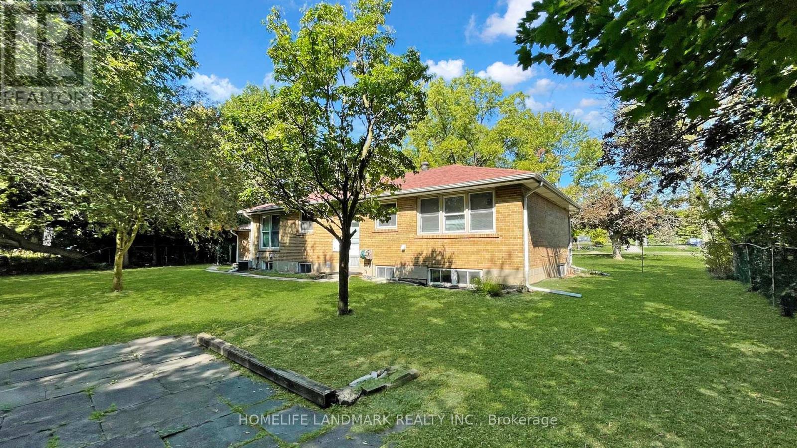 Basement - 11 Uplands Avenue, Vaughan, ON - Outdoor