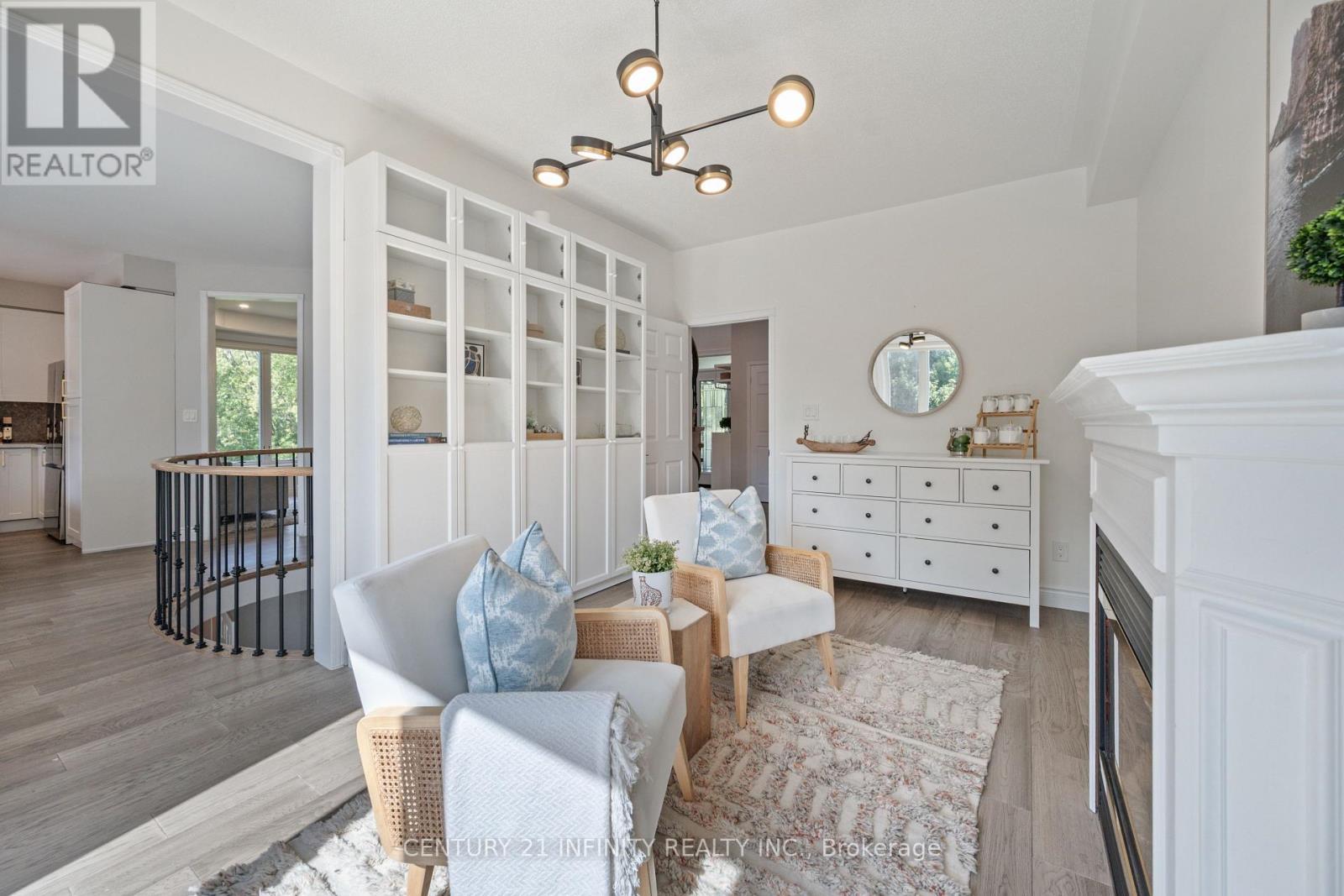 973 Mountview Court, Oshawa (Pinecrest), ON - Indoor