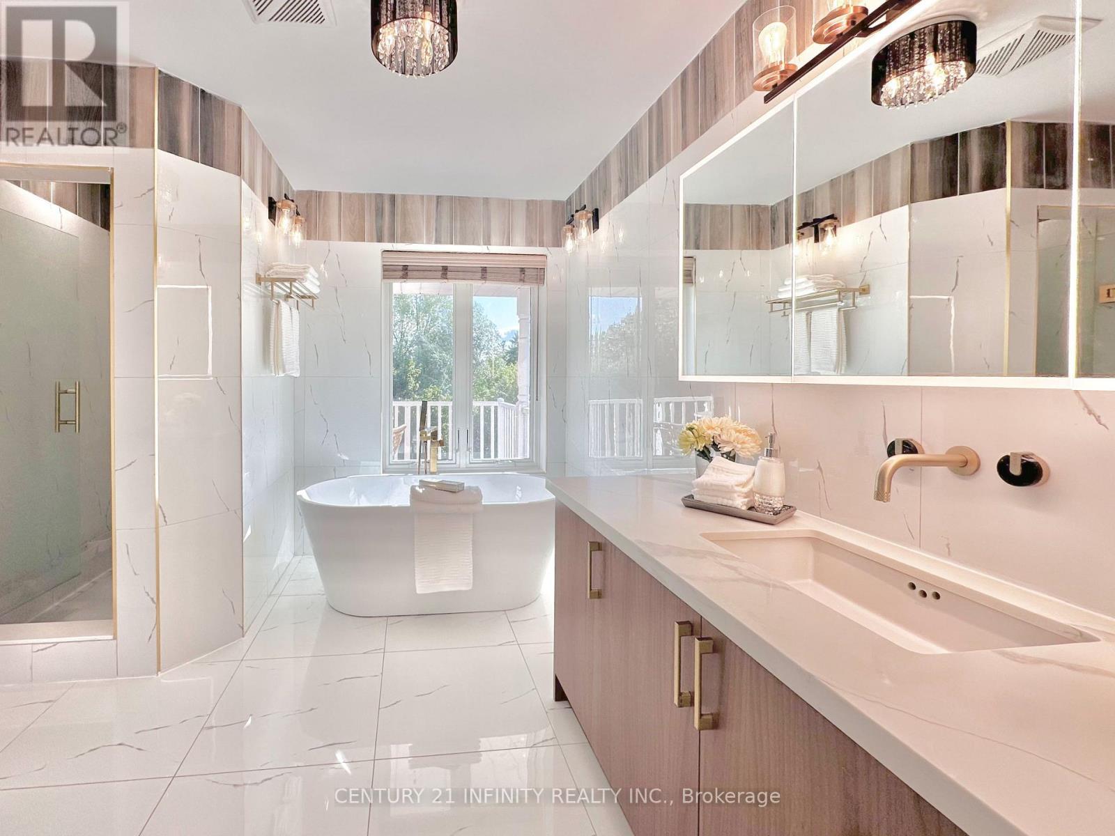 973 Mountview Court, Oshawa (Pinecrest), ON - Indoor Photo Showing Bathroom