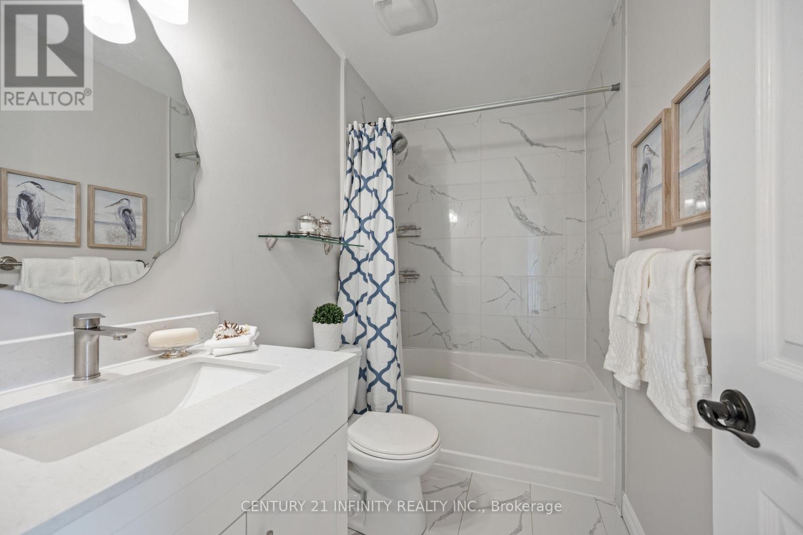 973 Mountview Court, Oshawa (Pinecrest), ON - Indoor Photo Showing Bathroom