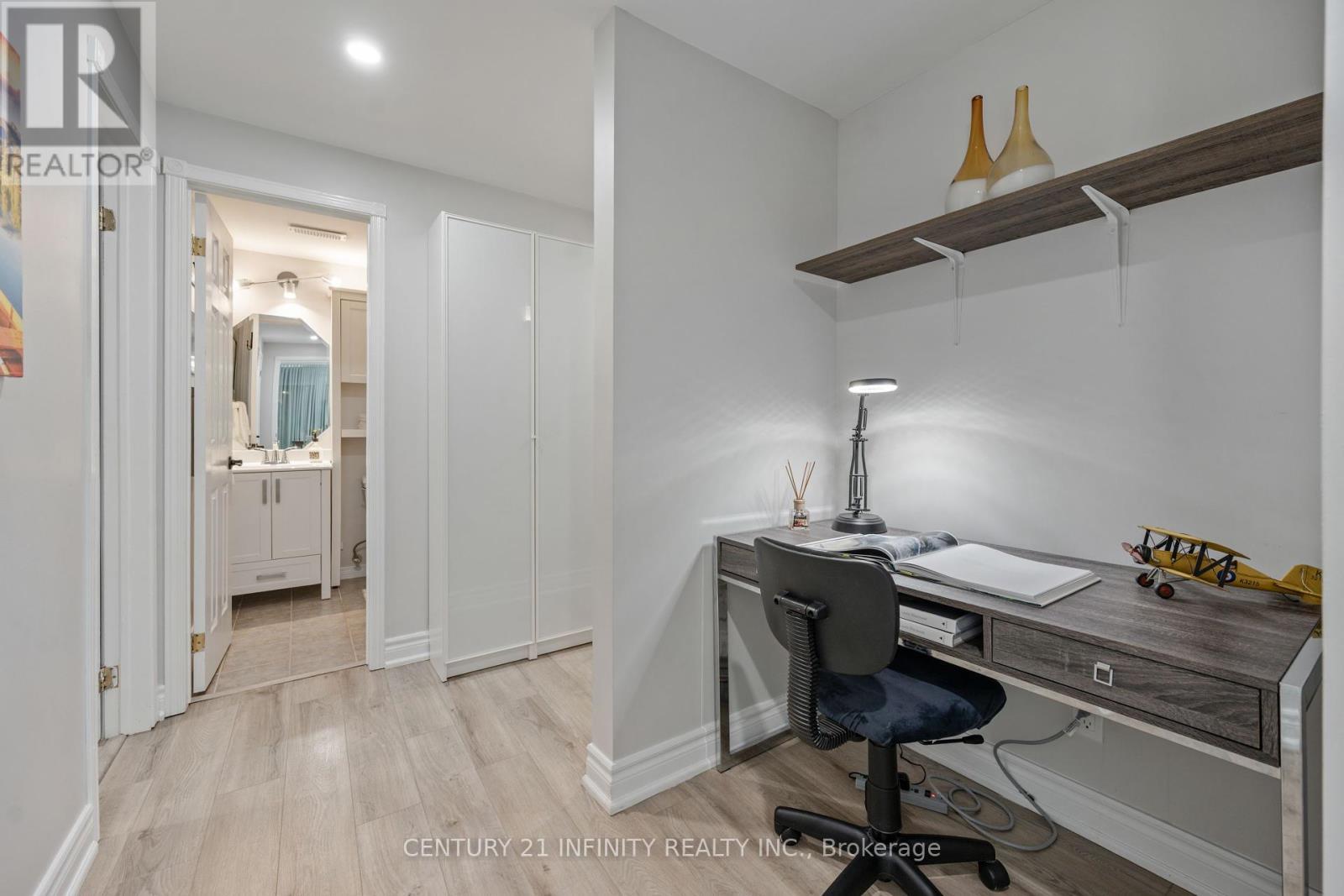 973 Mountview Court, Oshawa (Pinecrest), ON - Indoor Photo Showing Office