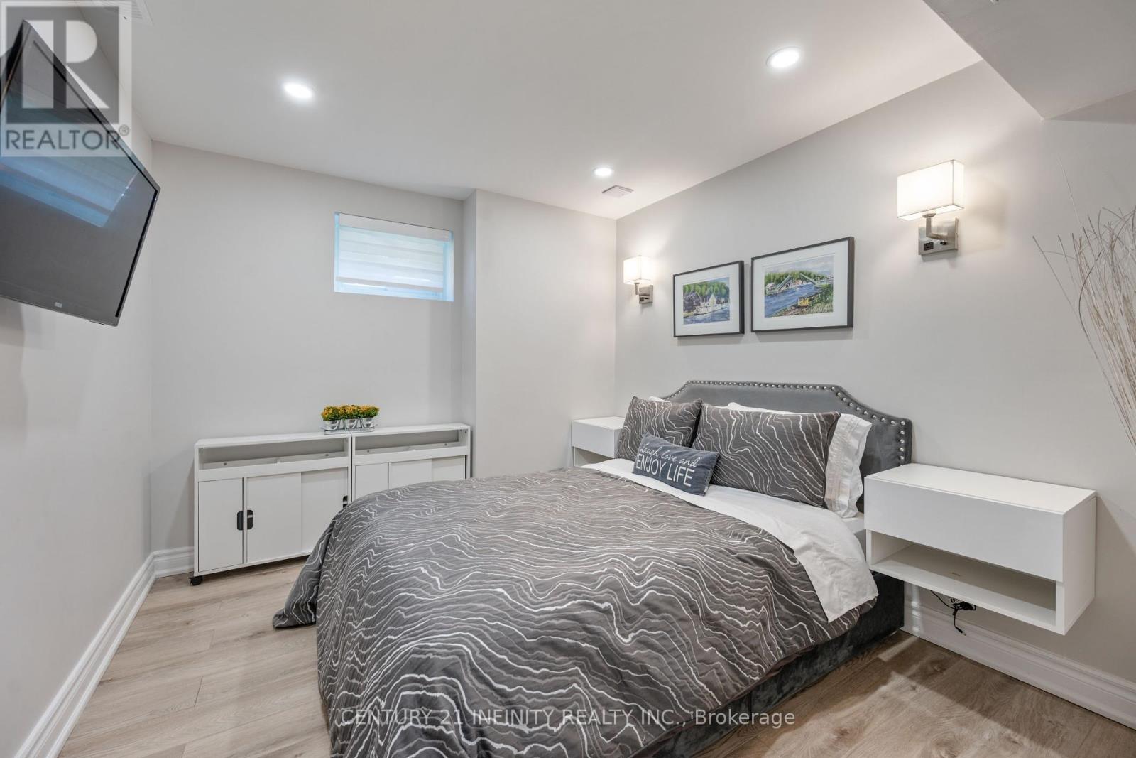 973 Mountview Court, Oshawa (Pinecrest), ON - Indoor Photo Showing Bedroom
