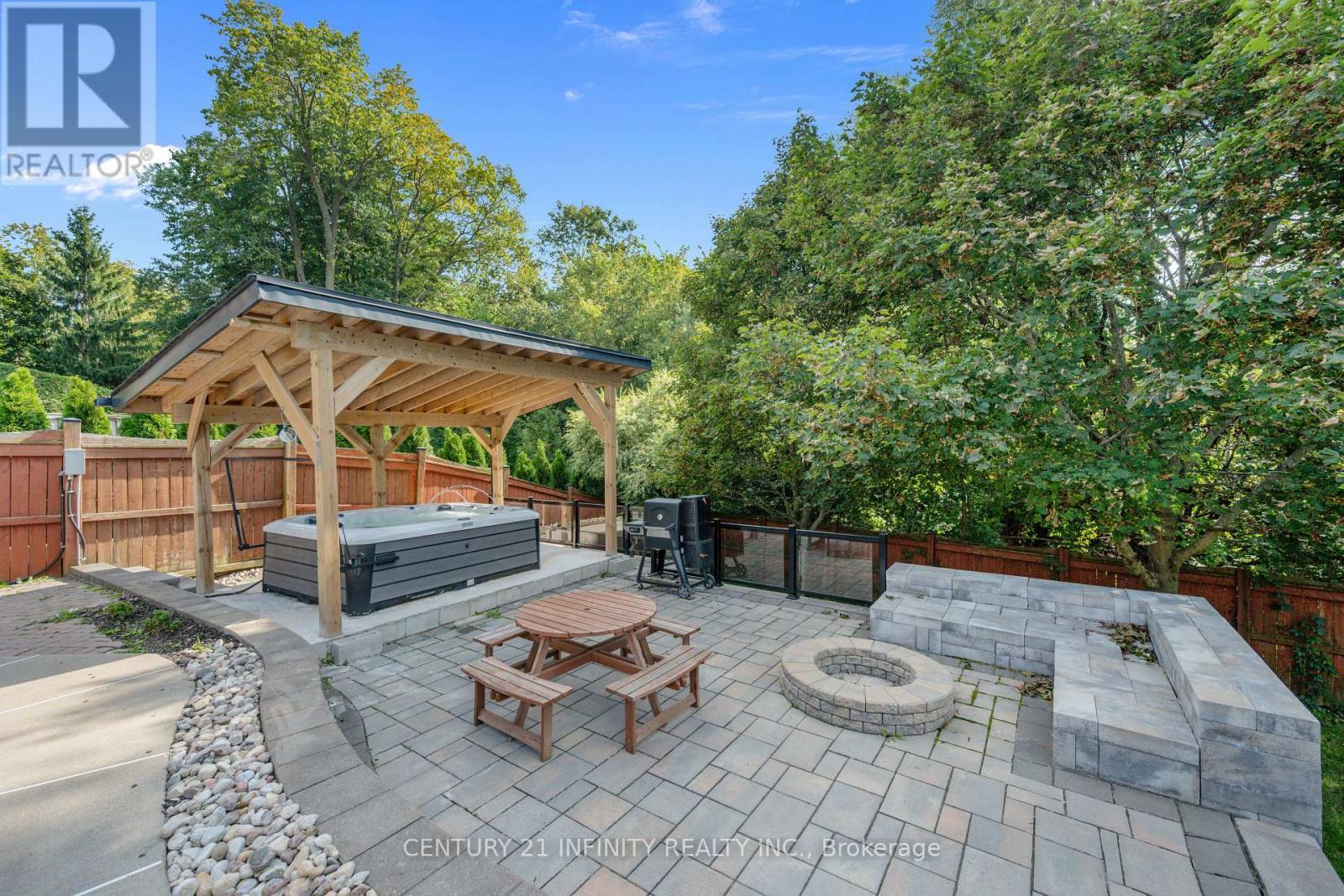 973 Mountview Court, Oshawa (Pinecrest), ON - Outdoor With Deck Patio Veranda