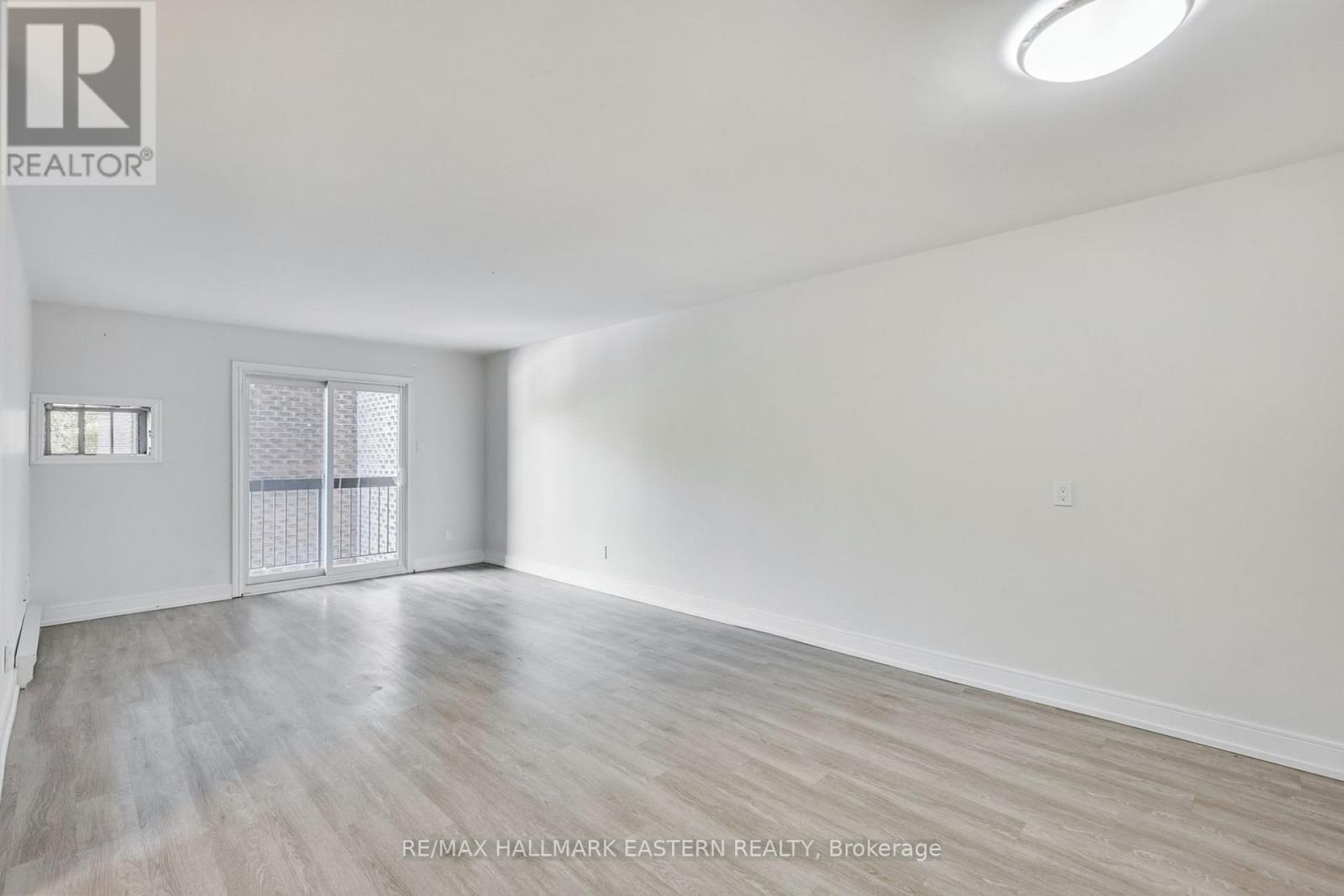 406 - 840 Water Street, Peterborough (Northcrest Ward 5), ON