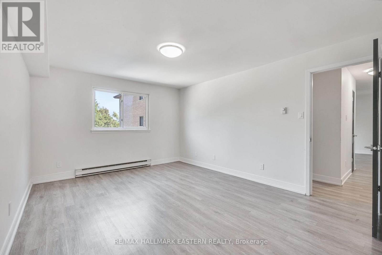 406 - 840 Water Street, Peterborough (Northcrest Ward 5), ON