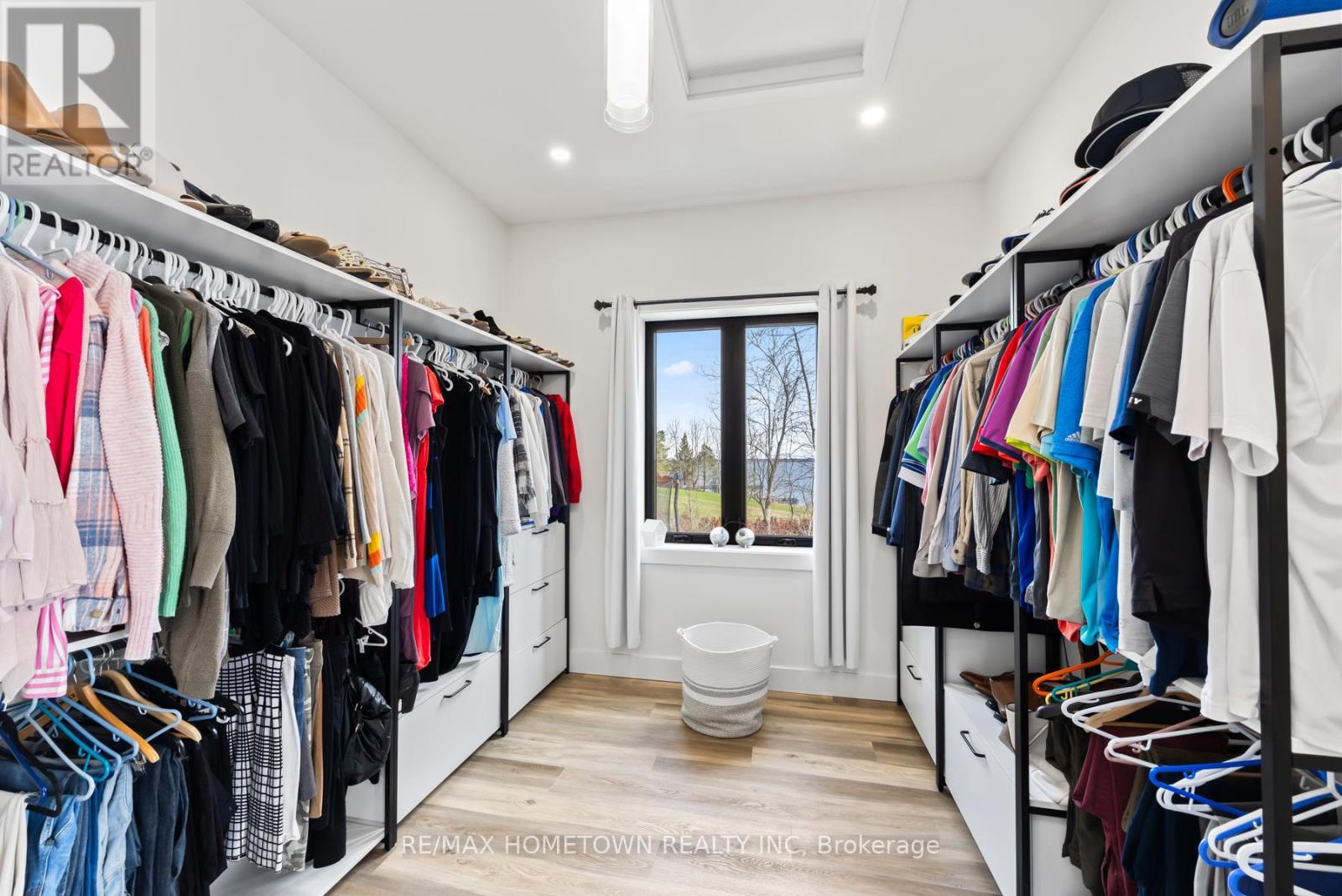 5 Shoreside Way, Augusta, ON - Indoor With Storage