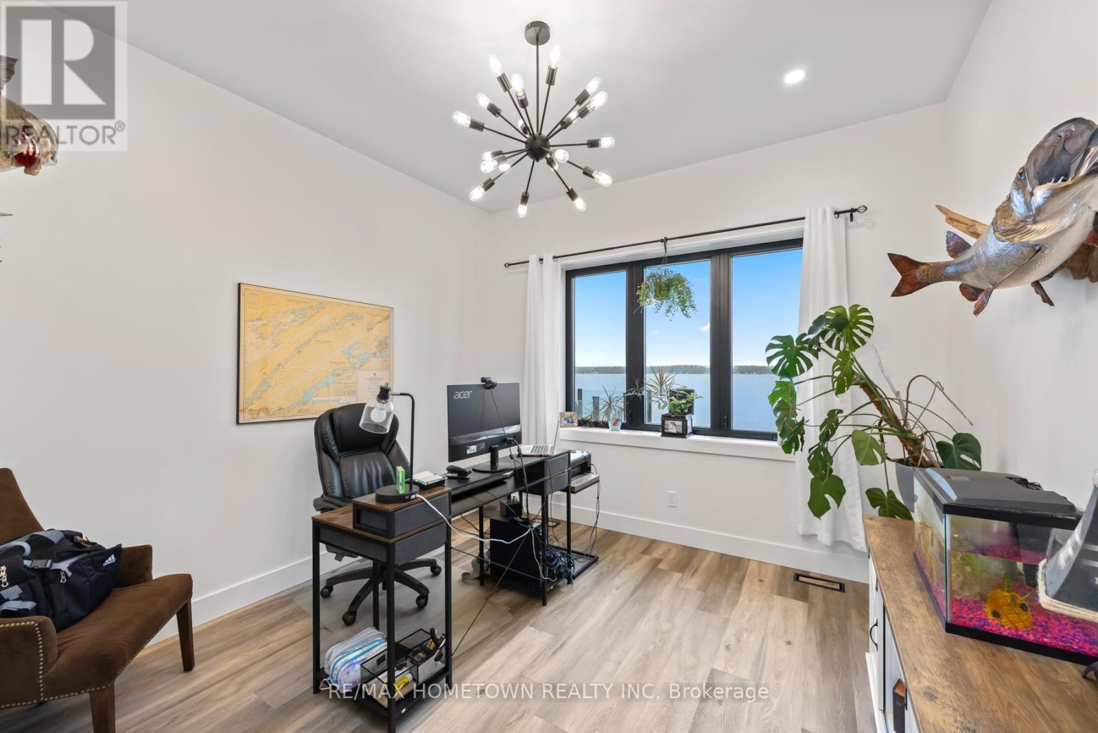 5 Shoreside Way, Augusta, ON - Indoor Photo Showing Office