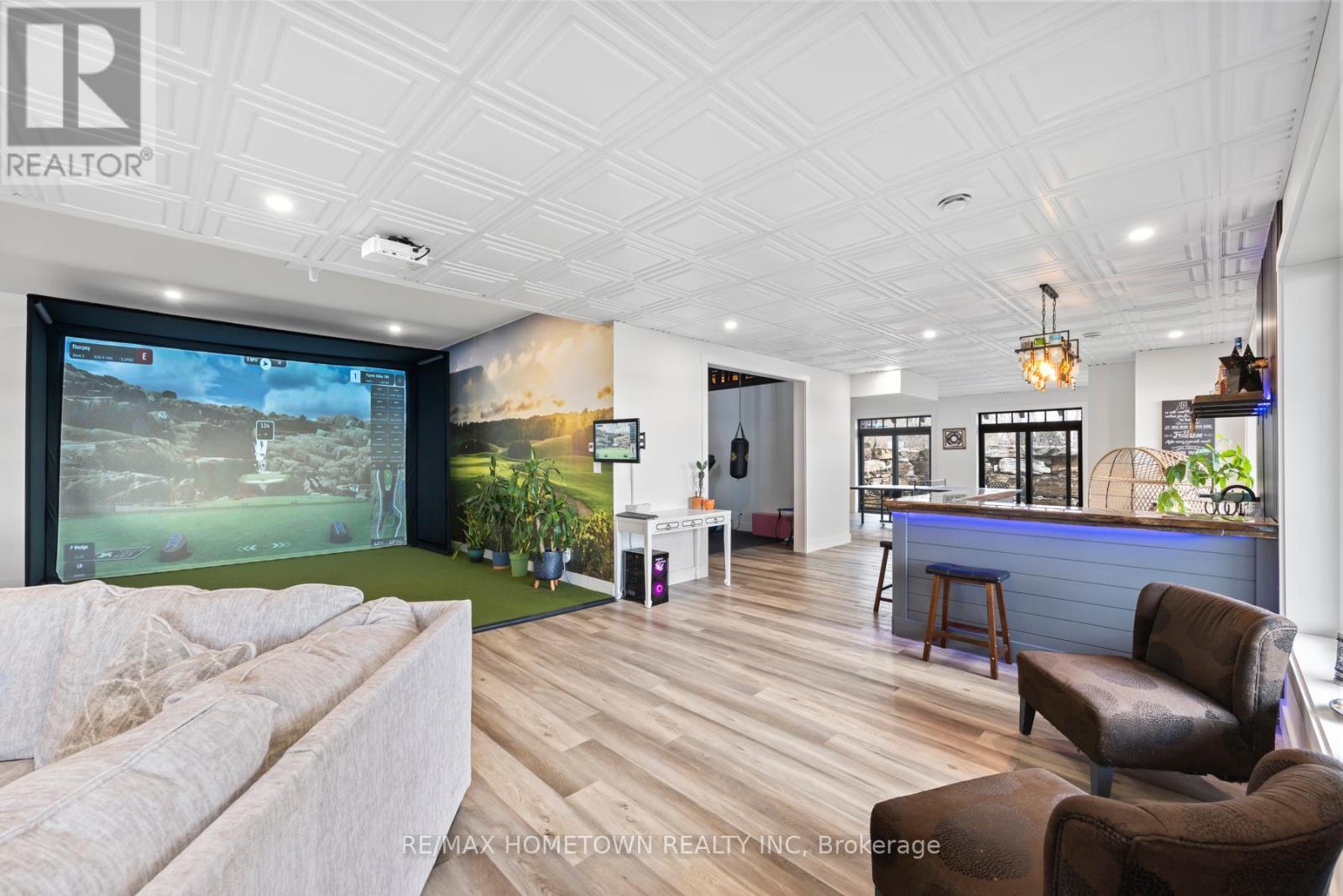 5 Shoreside Way, Augusta, ON - Indoor Photo Showing Other Room