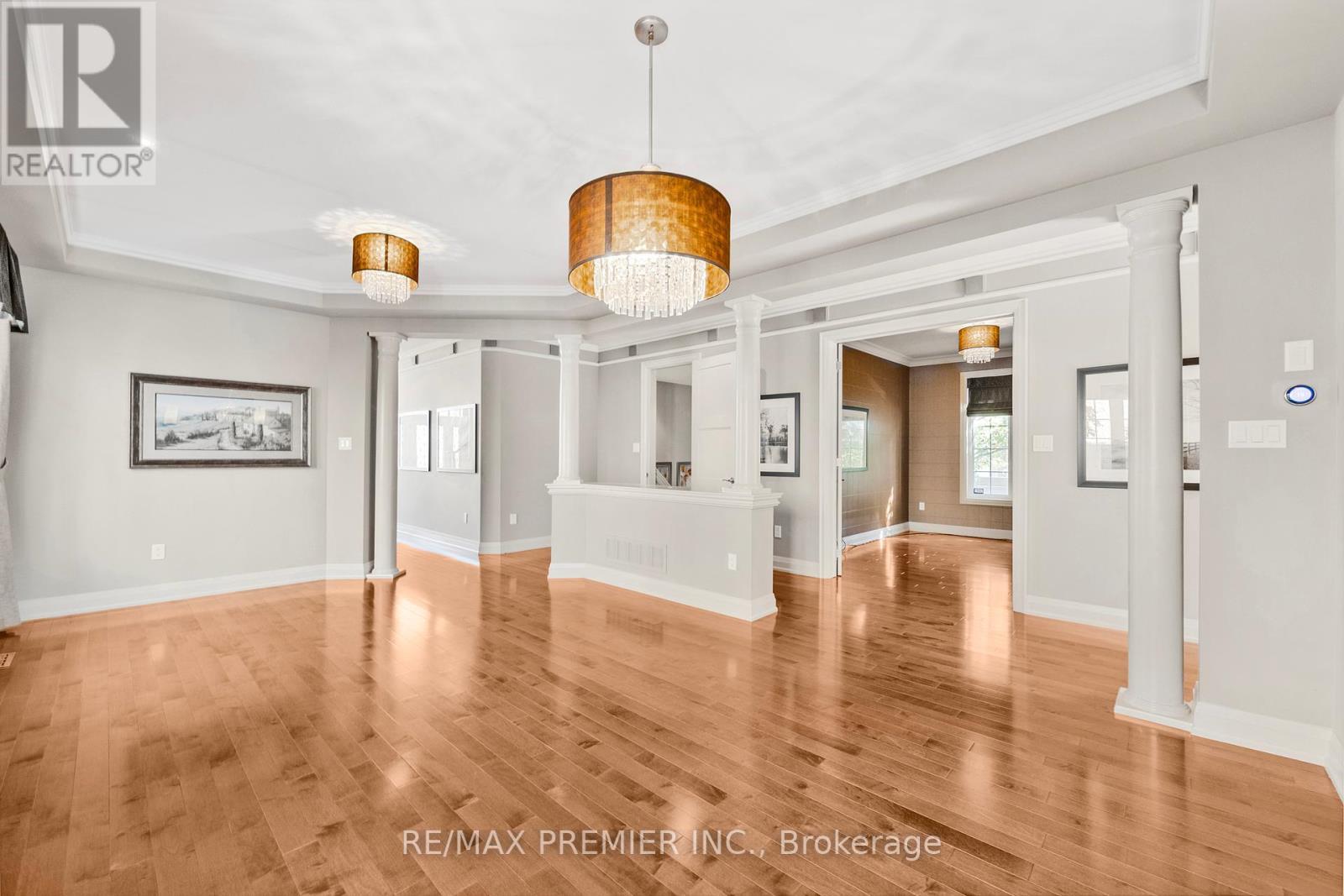 76 Orleans Circle, Vaughan, ON - Indoor Photo Showing Other Room