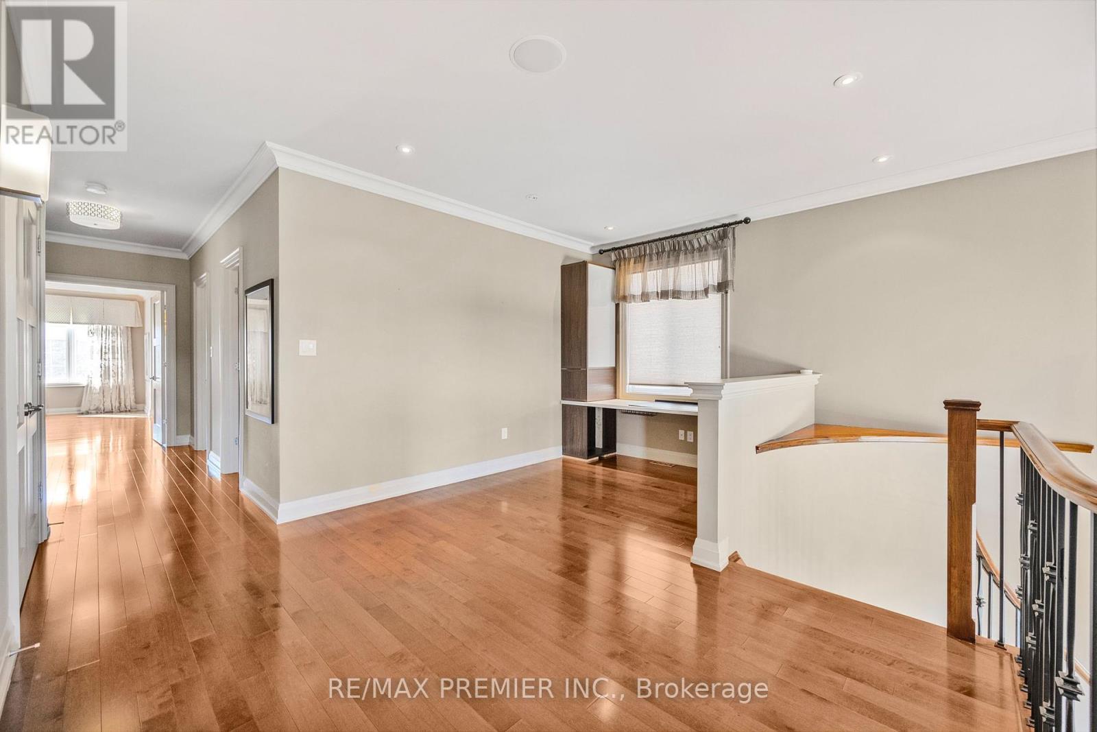 76 Orleans Circle, Vaughan, ON - Indoor Photo Showing Other Room