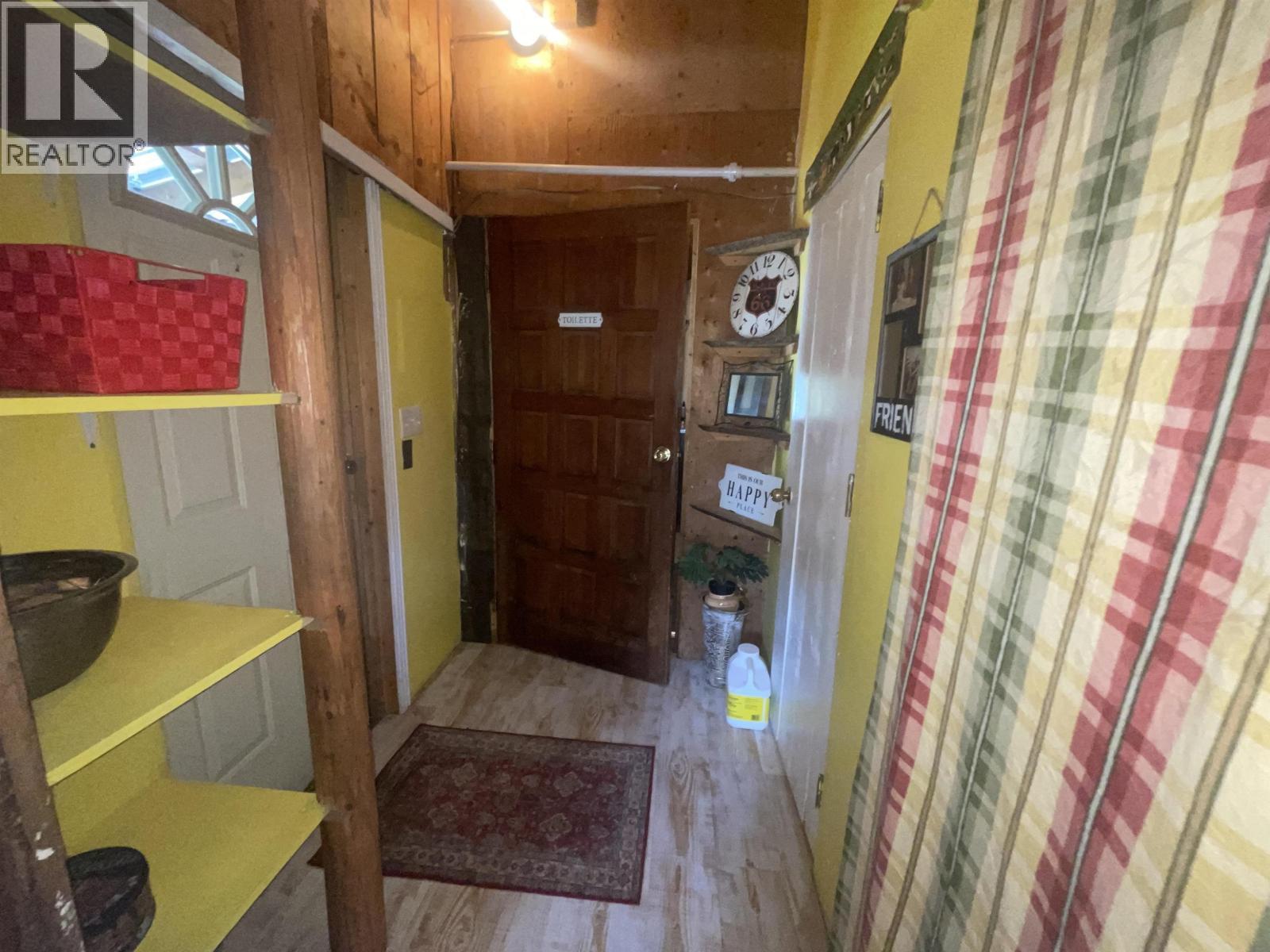 28062 Walcott Quick Road, Telkwa, BC - Indoor