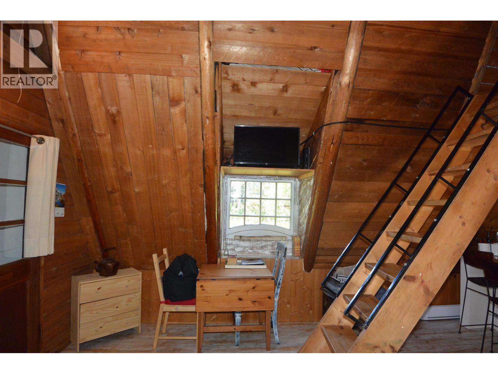 28062 Walcott Quick Road, Telkwa, BC - Indoor