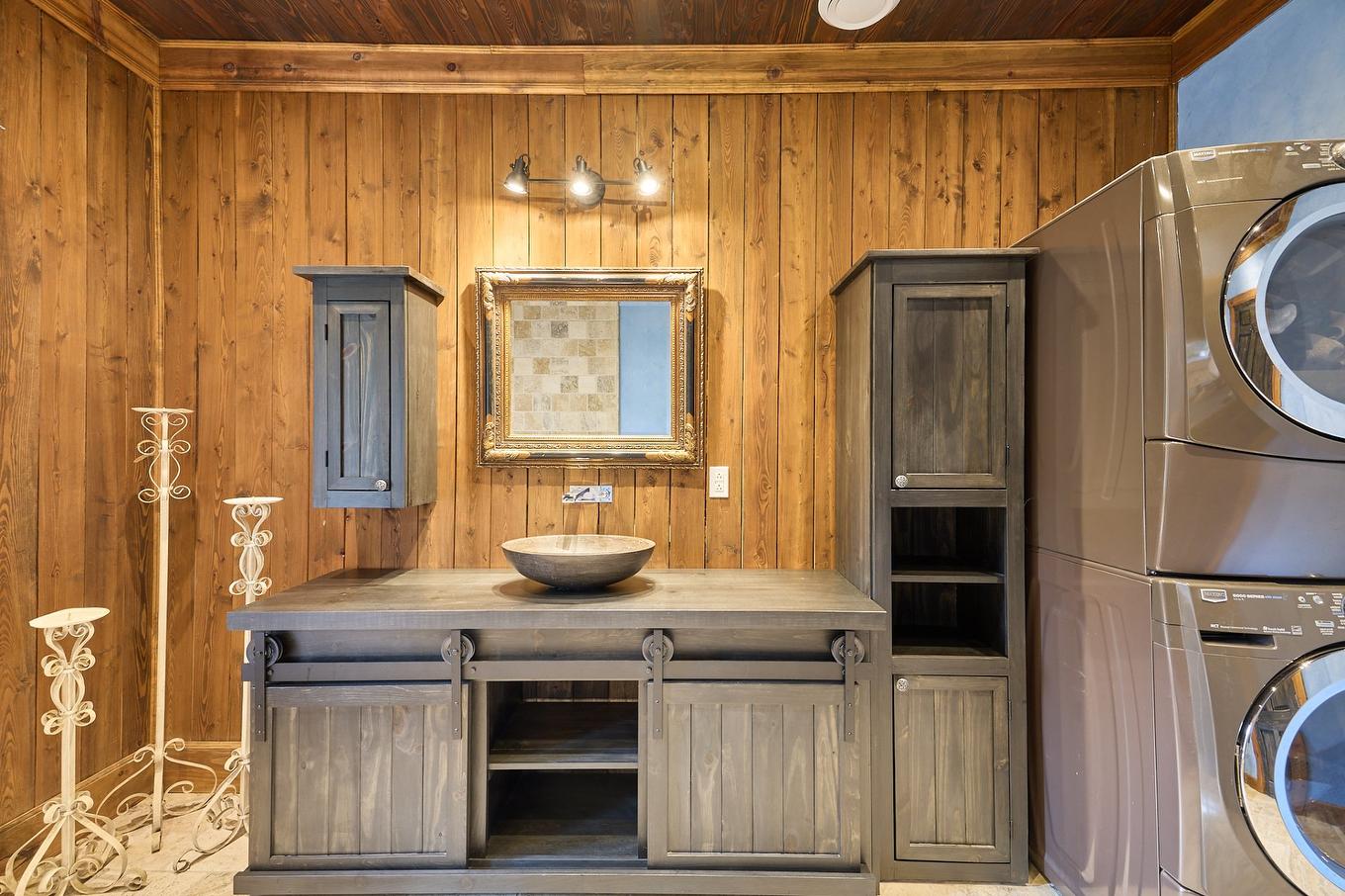 Bathroom - 22 Ch. Sigouin, Saint-Donat, QC - Indoor Photo Showing Laundry Room