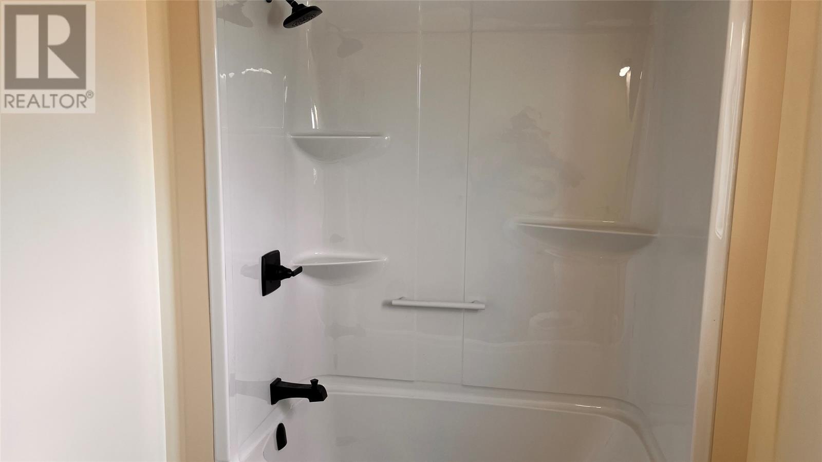 94 Island Cove Road, Bay Bulls, NL - Indoor Photo Showing Bathroom