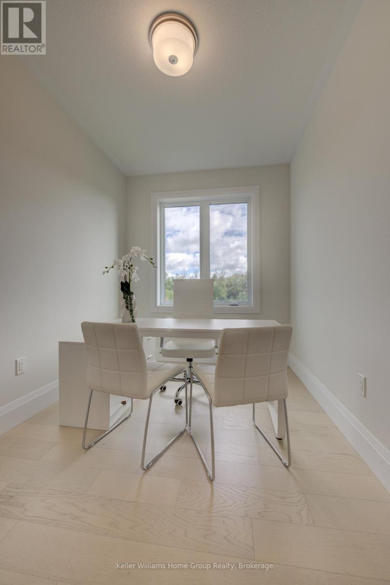 31 Nicholas Way, Guelph (Victoria North), ON - Indoor