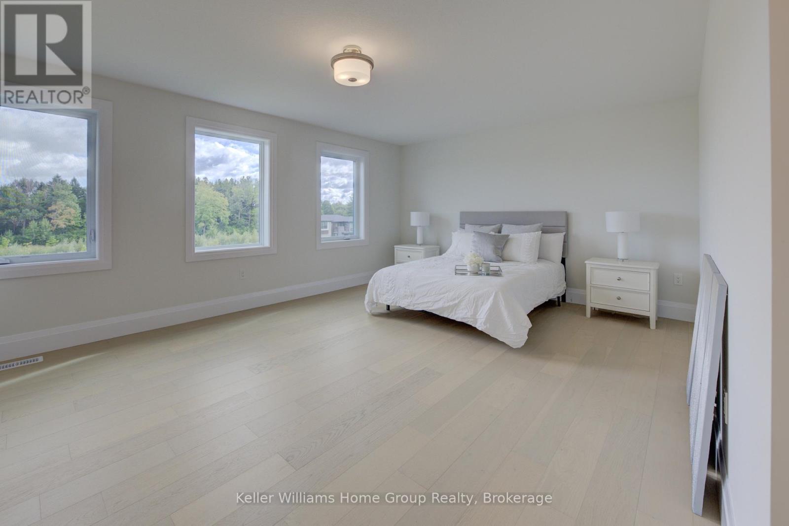 31 Nicholas Way, Guelph (Victoria North), ON - Indoor Photo Showing Bedroom