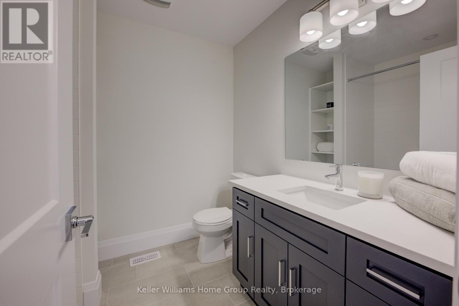 31 Nicholas Way, Guelph (Victoria North), ON - Indoor Photo Showing Bathroom