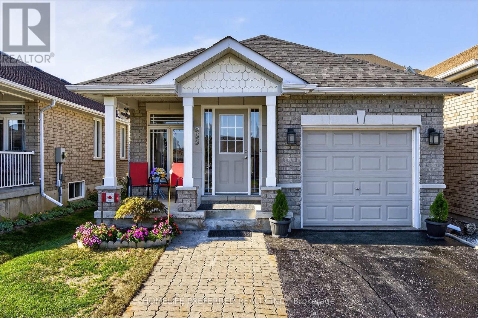 955 Ralphson Crescent, Peterborough (Otonabee Ward 1), ON - Outdoor With Facade