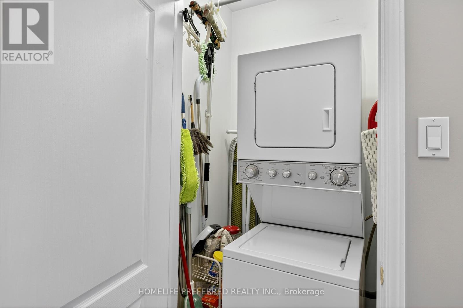 955 Ralphson Crescent, Peterborough (Otonabee Ward 1), ON - Indoor Photo Showing Laundry Room