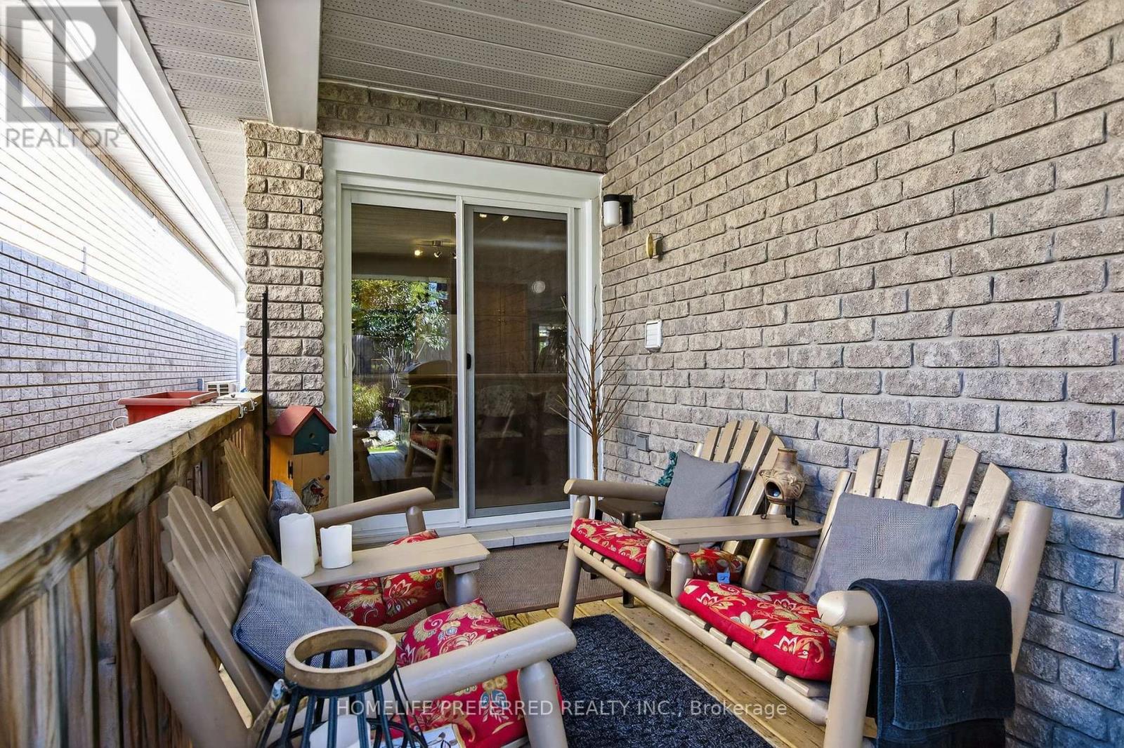 955 Ralphson Crescent, Peterborough (Otonabee Ward 1), ON - Outdoor With Deck Patio Veranda With Exterior