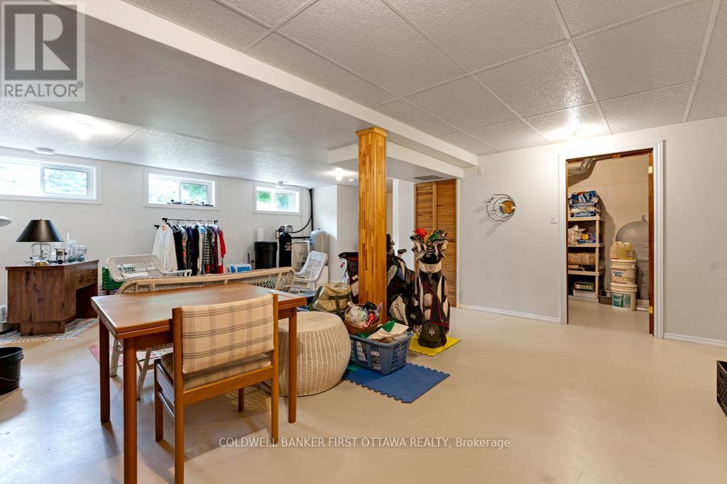 Lower level rec room - 2499 Bathurst Concession 2 Road, Tay Valley, ON - Indoor