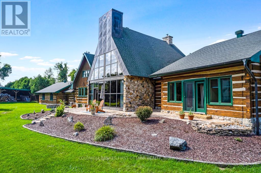 Solarium glass door to patio terrace - 2499 Bathurst Concession 2 Road, Tay Valley, ON - Outdoor