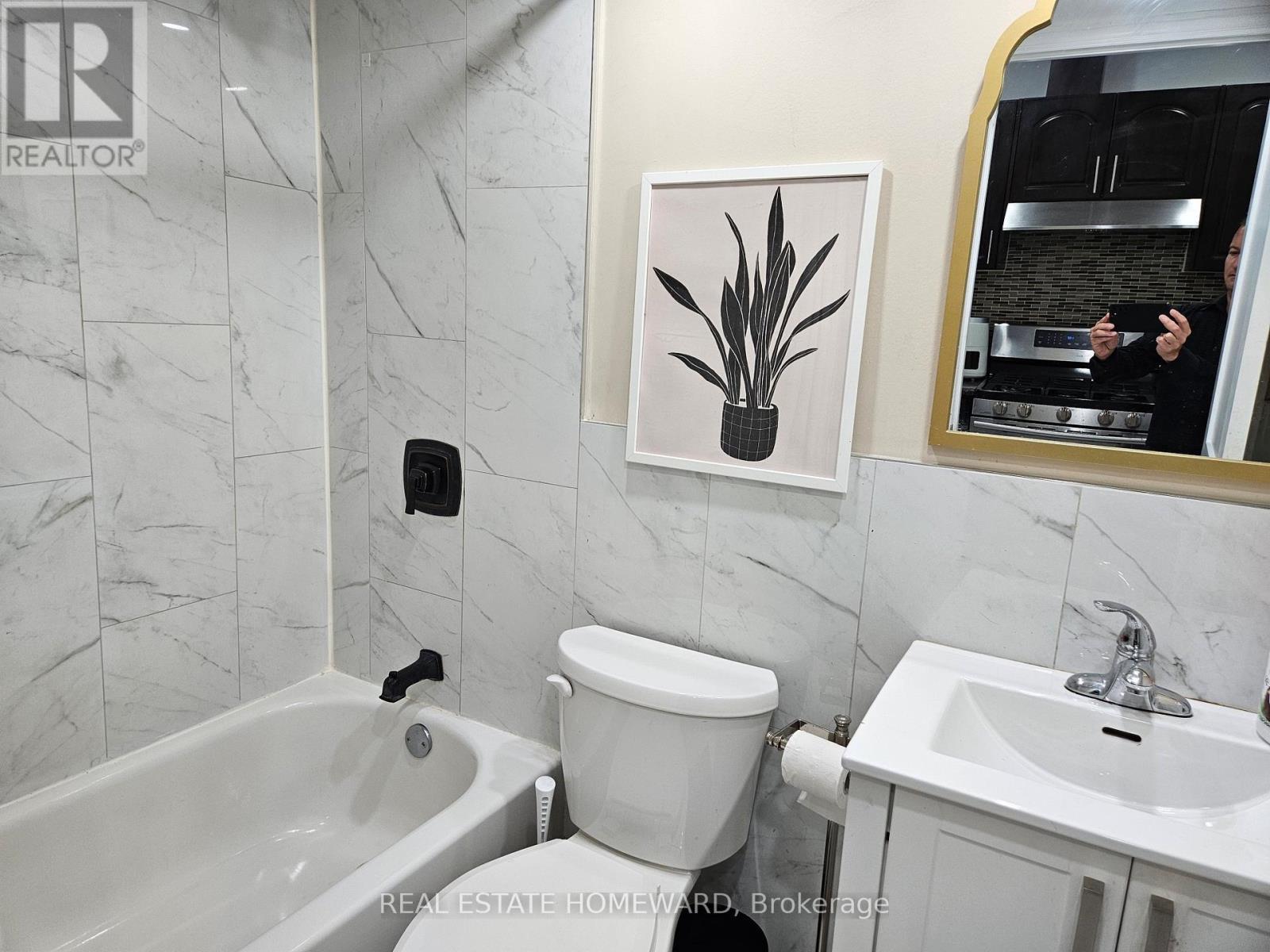 Lower - 141 Coxwell Avenue, Toronto, ON