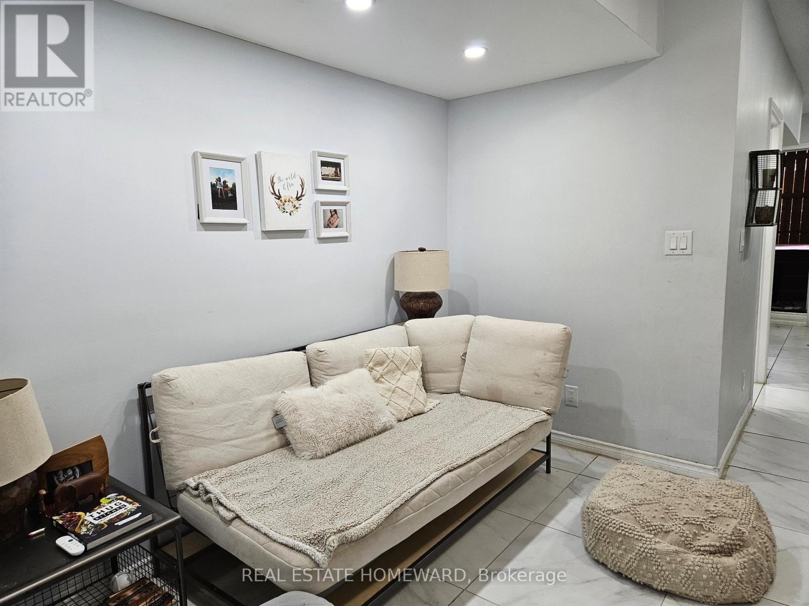 Lower - 141 Coxwell Avenue, Toronto, ON