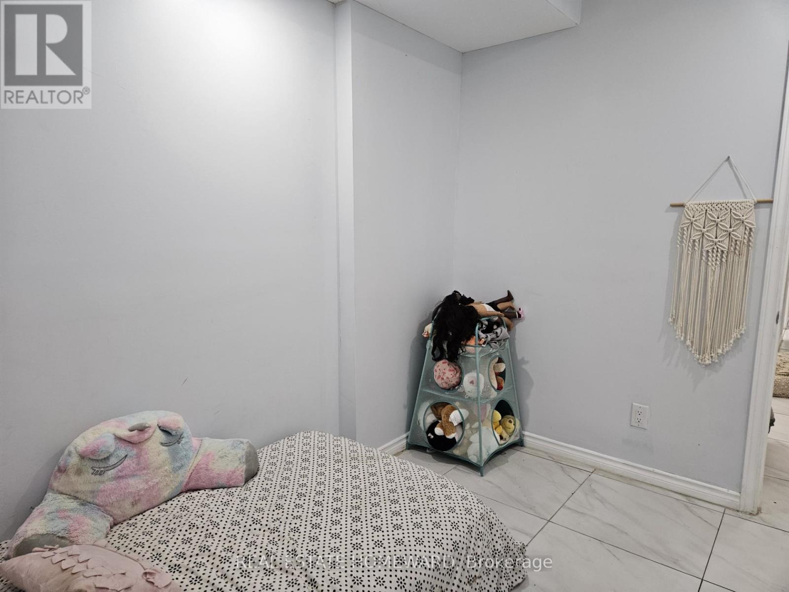 Lower - 141 Coxwell Avenue, Toronto, ON