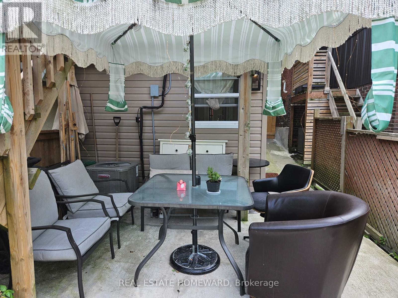 Lower - 141 Coxwell Avenue, Toronto, ON