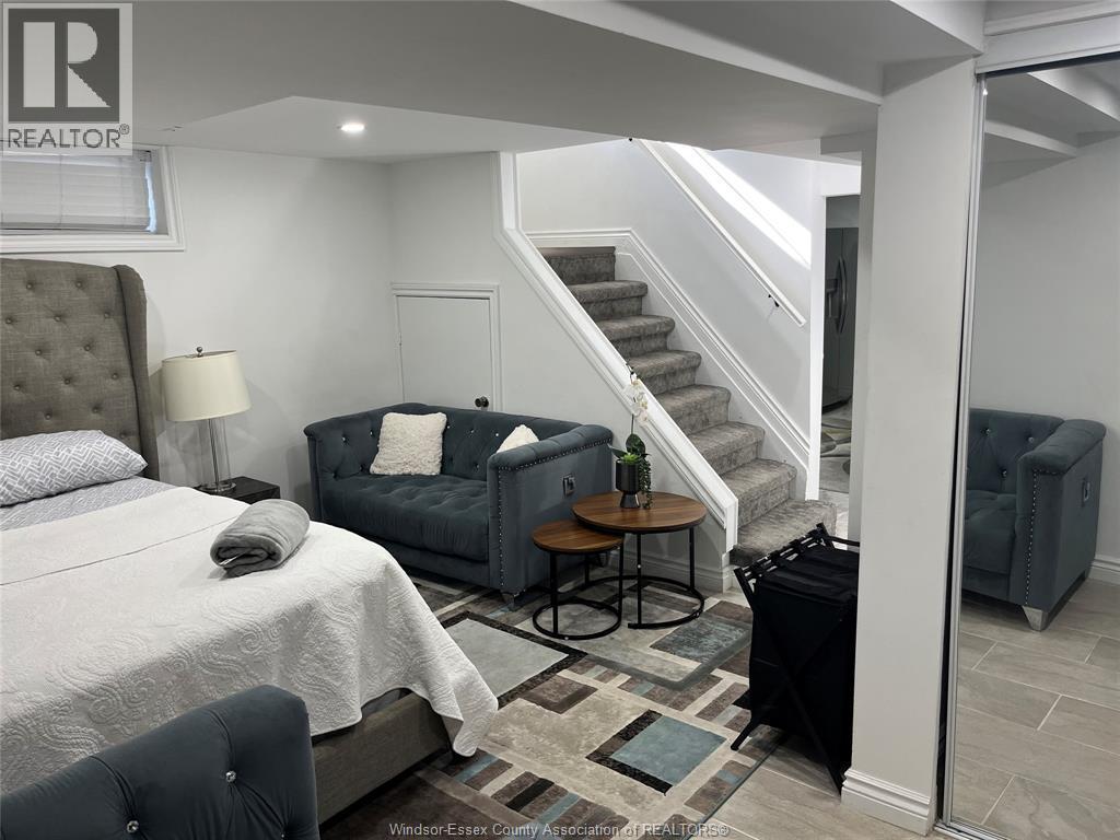 592 Elliott Unit# Basement, Windsor, ON - Indoor Photo Showing Bedroom