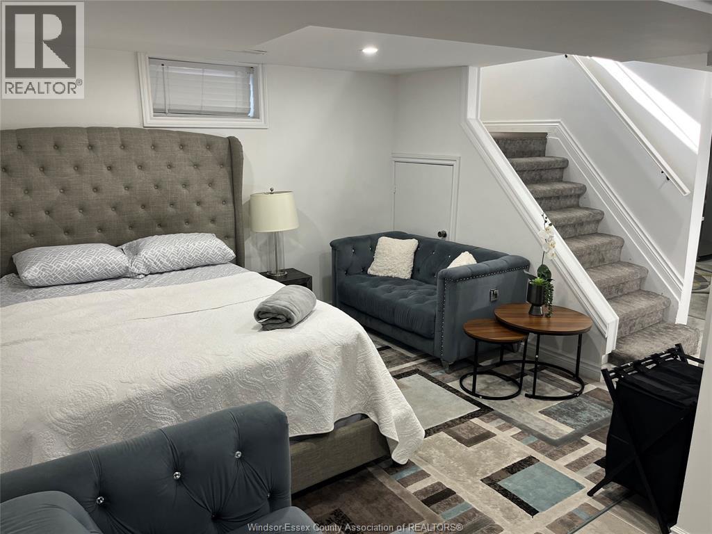 592 Elliott Unit# Basement, Windsor, ON - Indoor Photo Showing Bedroom