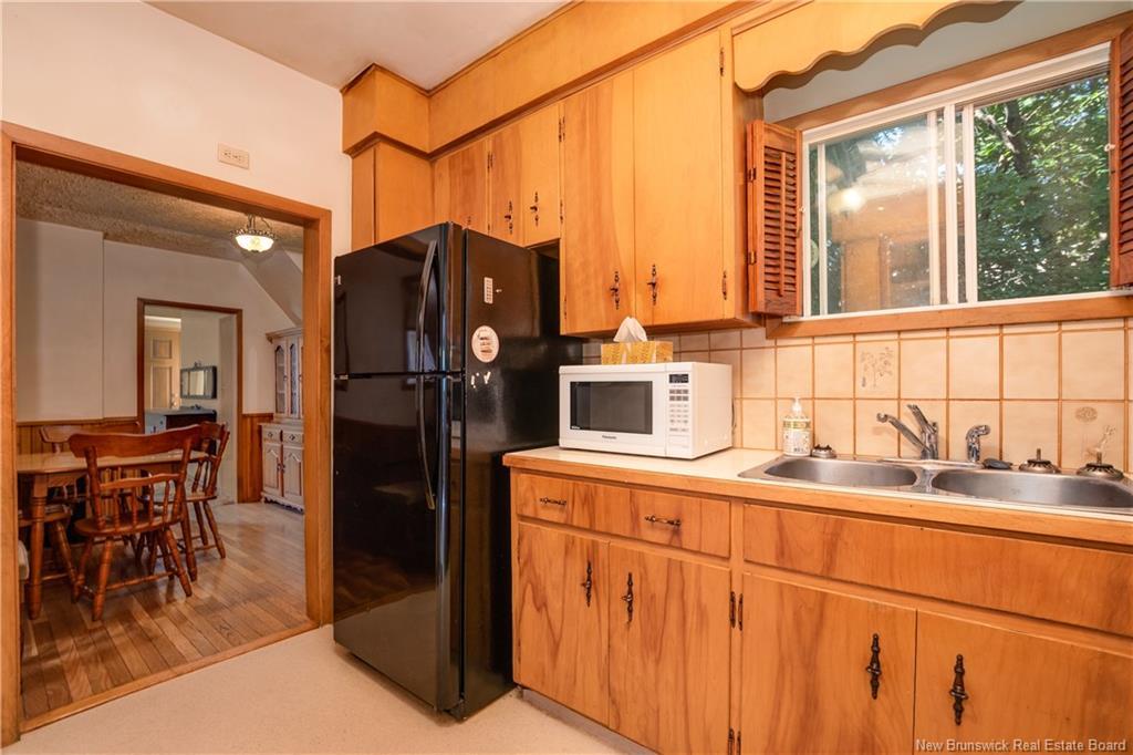 17-19 Academy, Hillsborough, NB