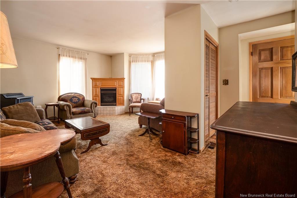 17-19 Academy, Hillsborough, NB