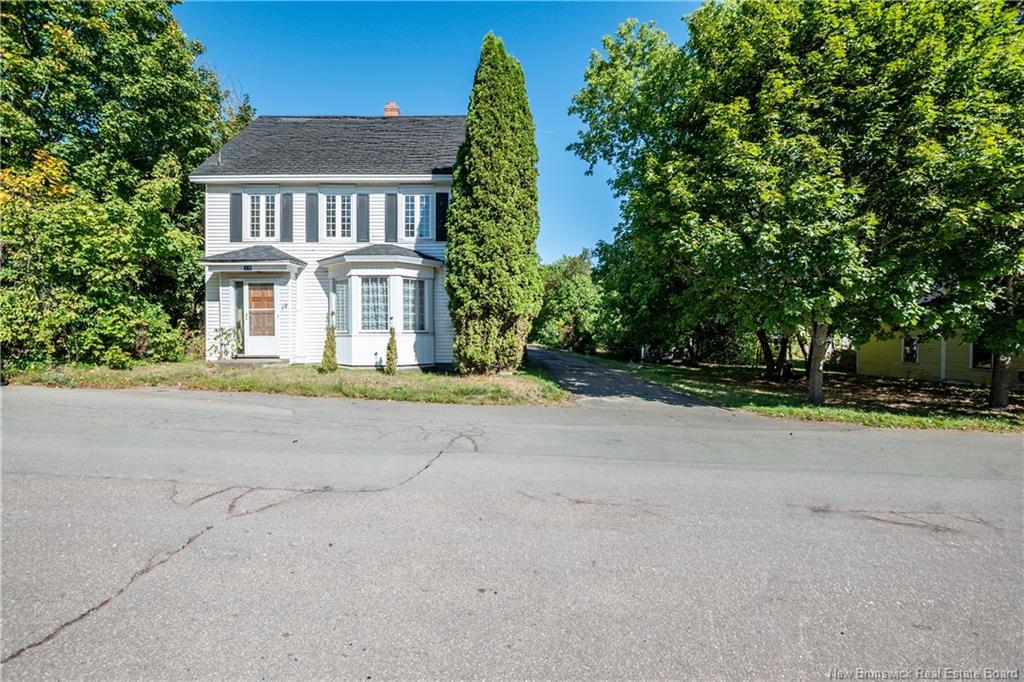 17-19 Academy, Hillsborough, NB