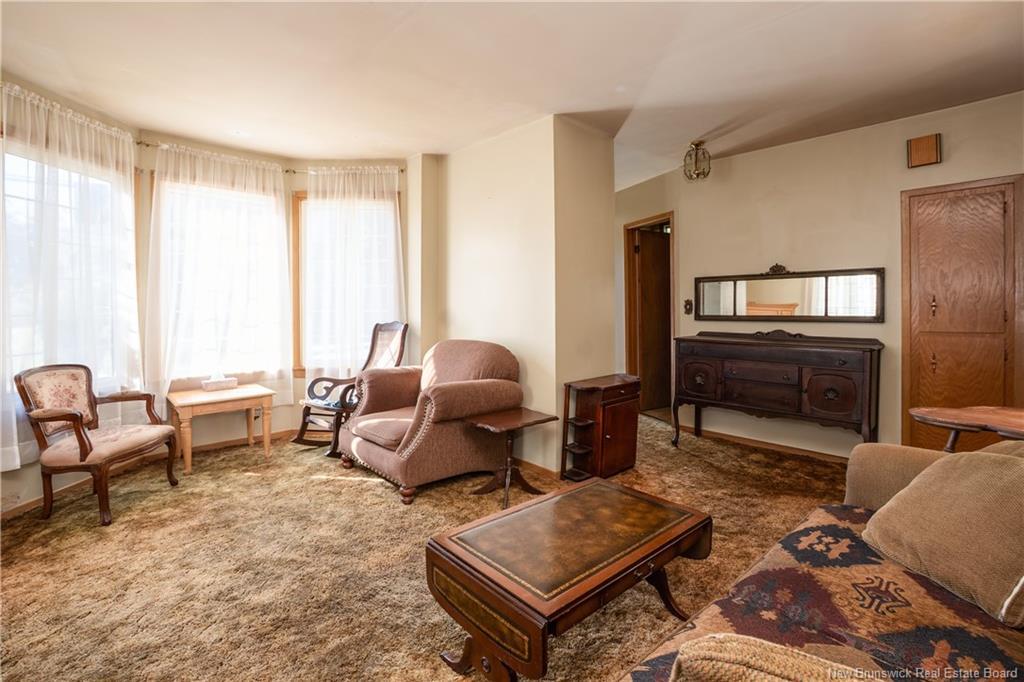 17-19 Academy, Hillsborough, NB